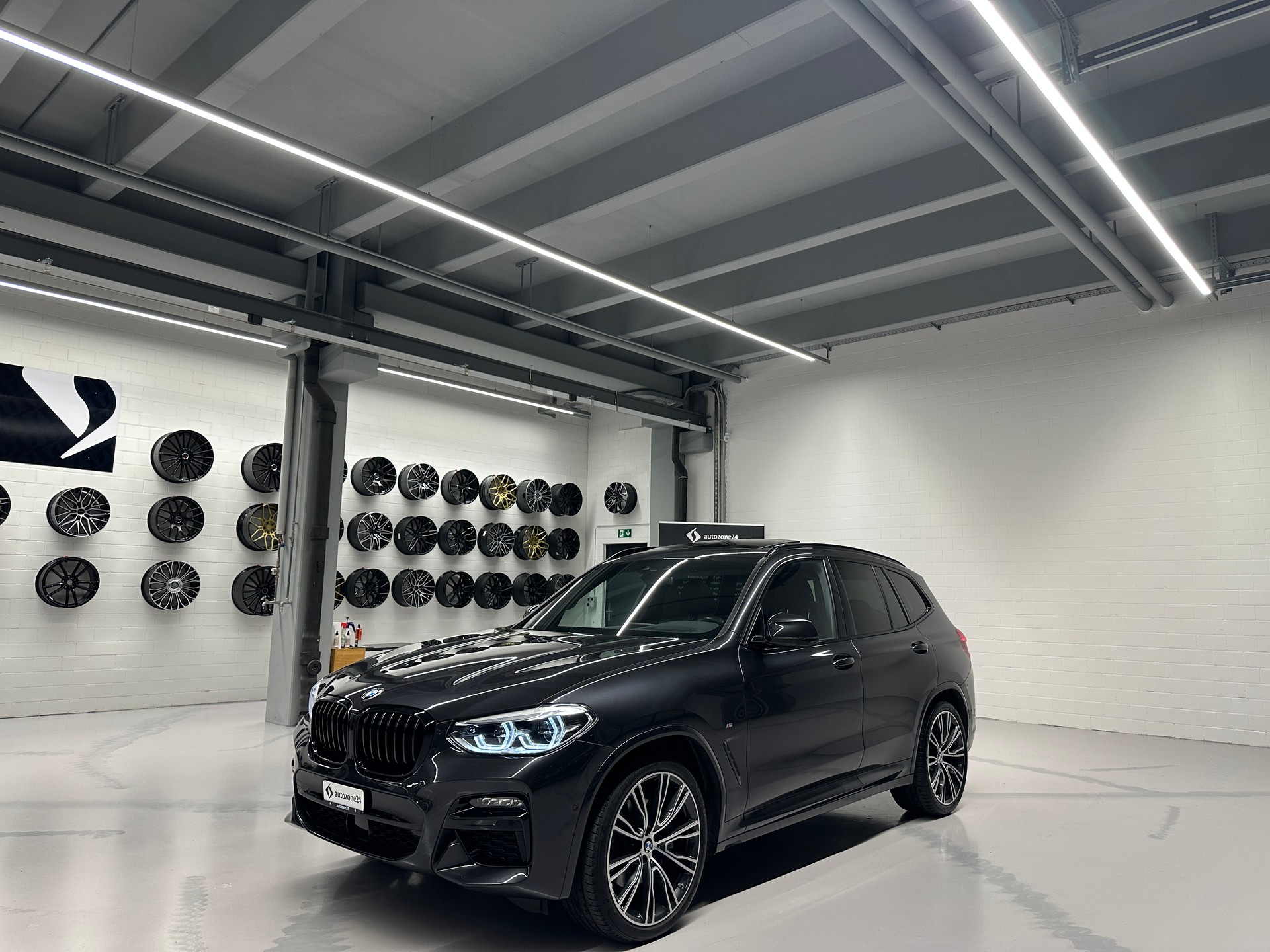 BMW X3 M40d *CH-Auto*Gratis Service*Sitzbelüftung*Panorama*Sitzheizung im Fond*Driving Assistant Pro*-image-12