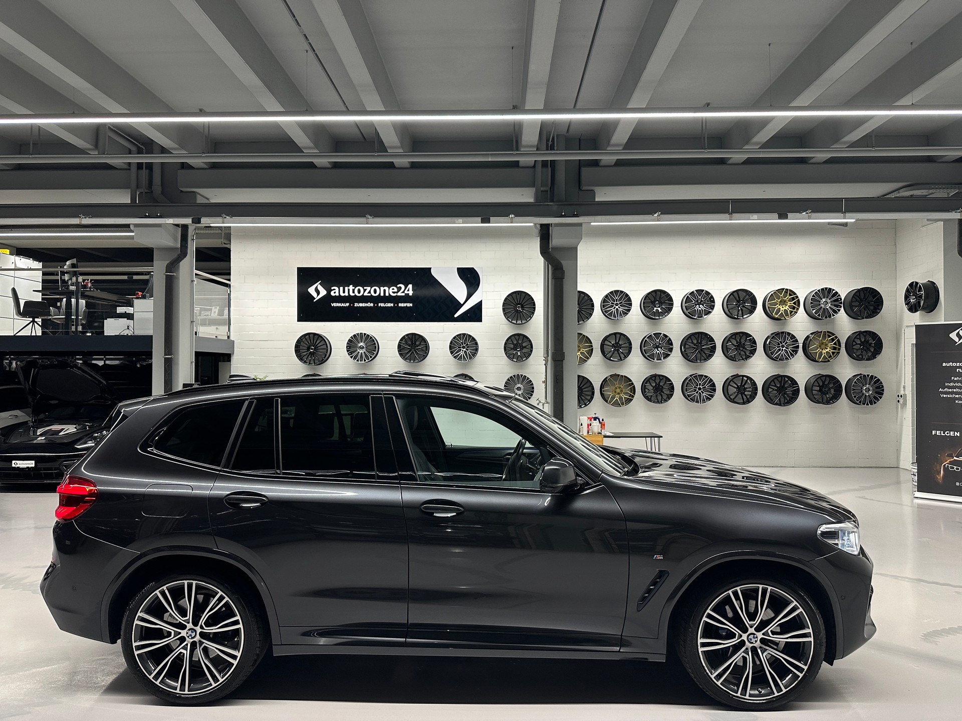 BMW X3 M40d *CH-Auto*Gratis Service*Sitzbelüftung*Panorama*Sitzheizung im Fond*Driving Assistant Pro*-image-7
