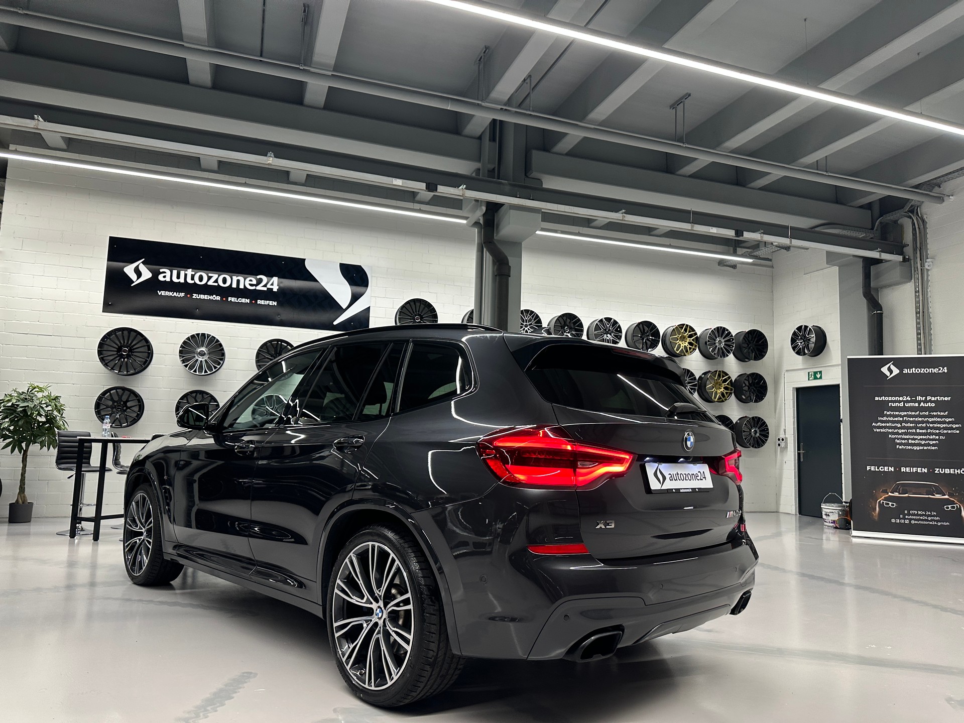 BMW X3 M40d *CH-Auto*Gratis Service*Sitzbelüftung*Panorama*Sitzheizung im Fond*Driving Assistant Pro*-image-2