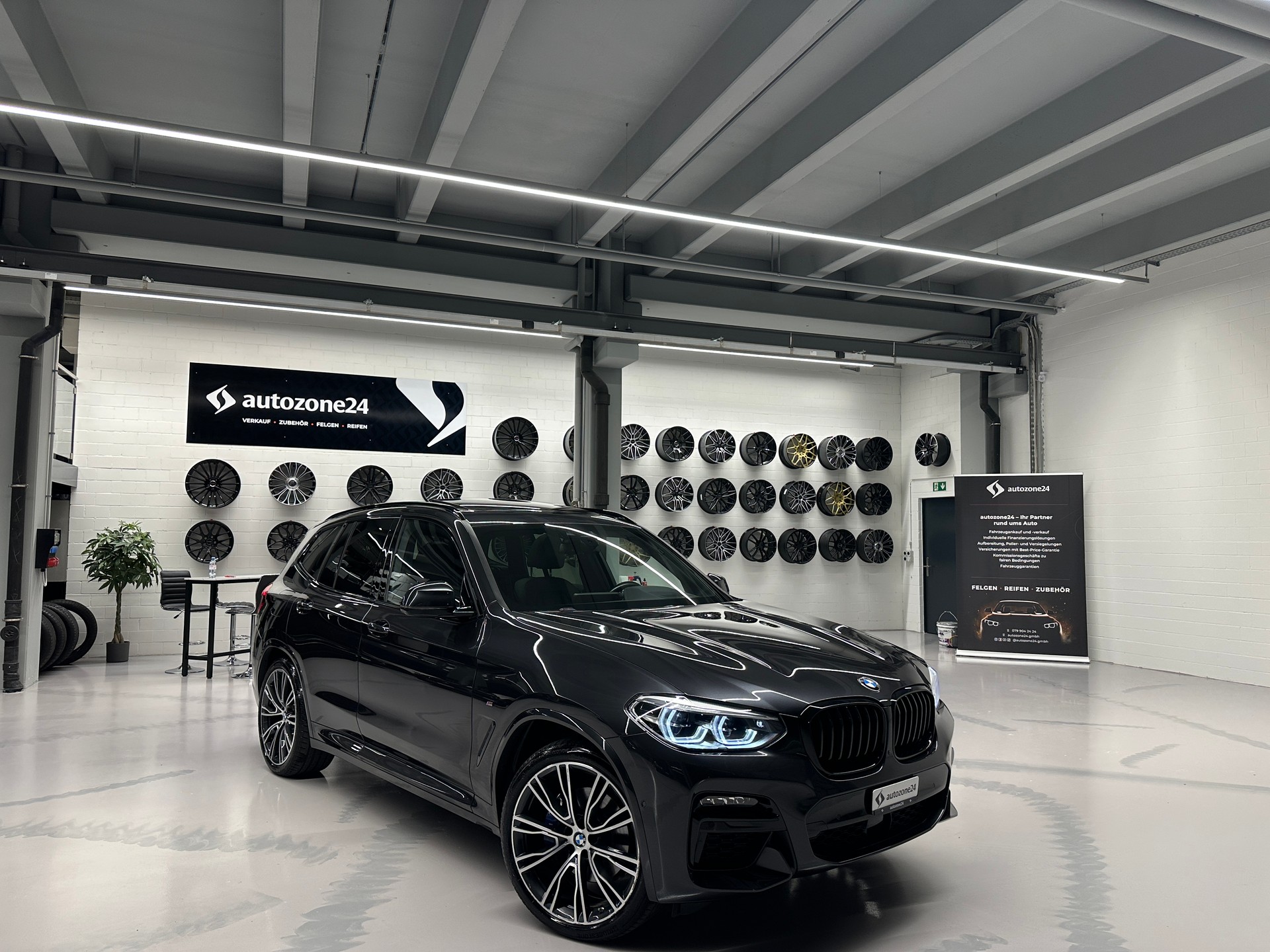 BMW X3 M40d *CH-Auto*Gratis Service*Sitzbelüftung*Panorama*Sitzheizung im Fond*Driving Assistant Pro*-image-0