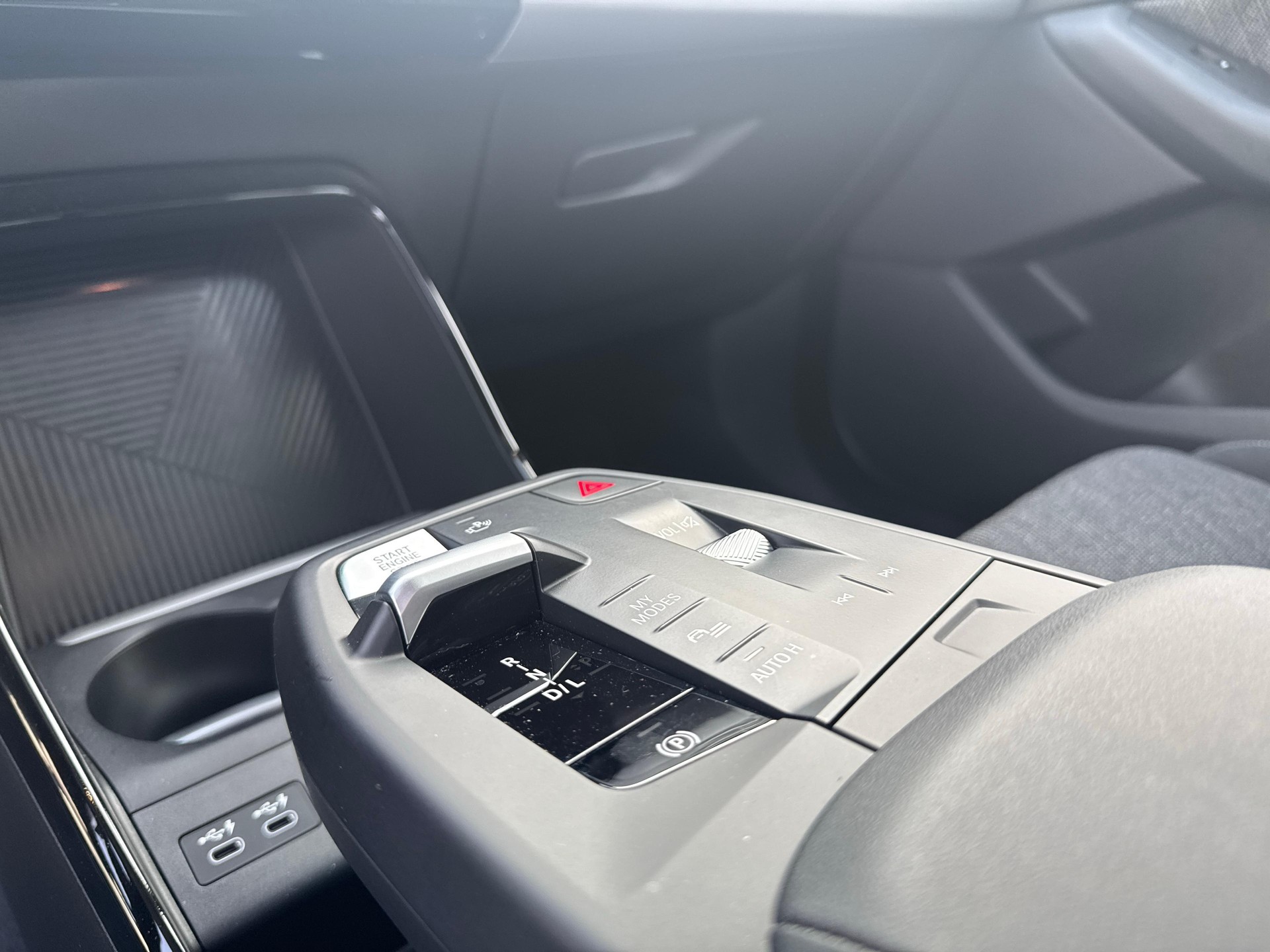 BMW 223i xDrive paddles Active Tourer-image-17