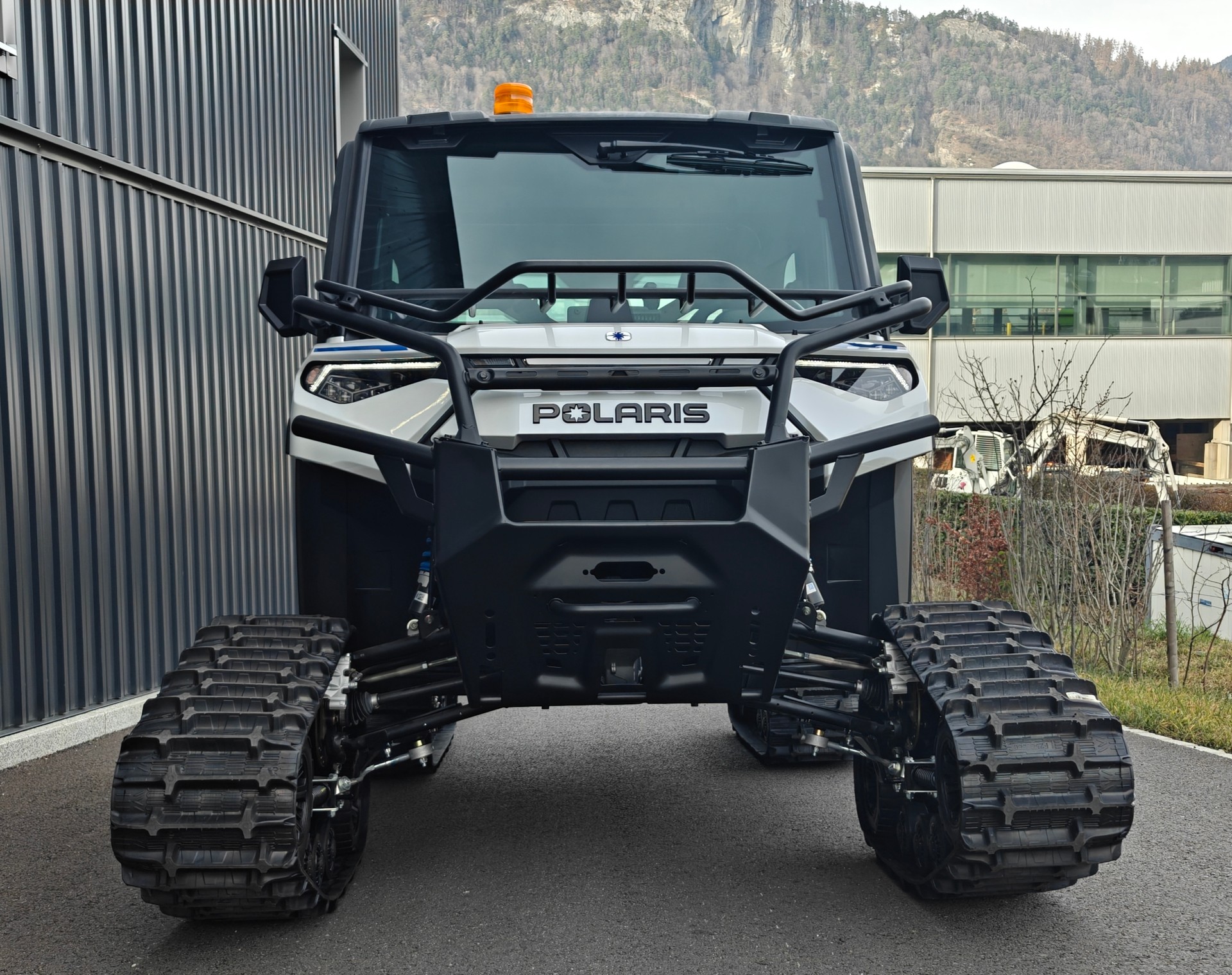 POLARIS Elektro mit 2×Lithium Batterie ( 29,8 kW/h )-showroom-element-3