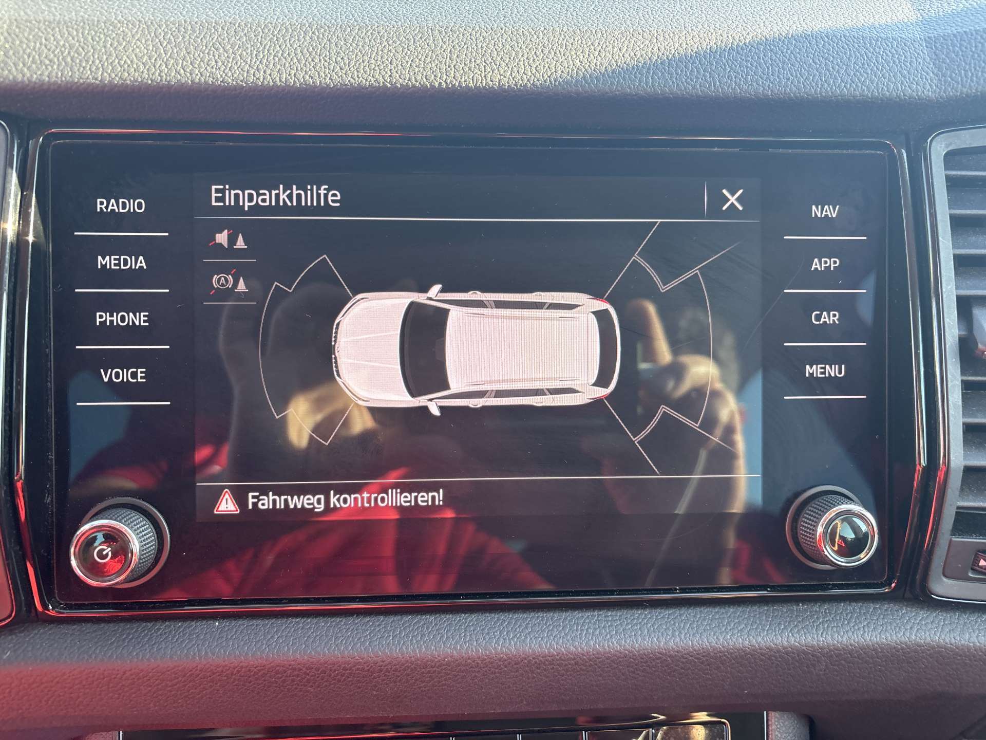 SKODA Kodiaq 2.0 TDi CR Ambition 4x4 DSG-Automat-image-9