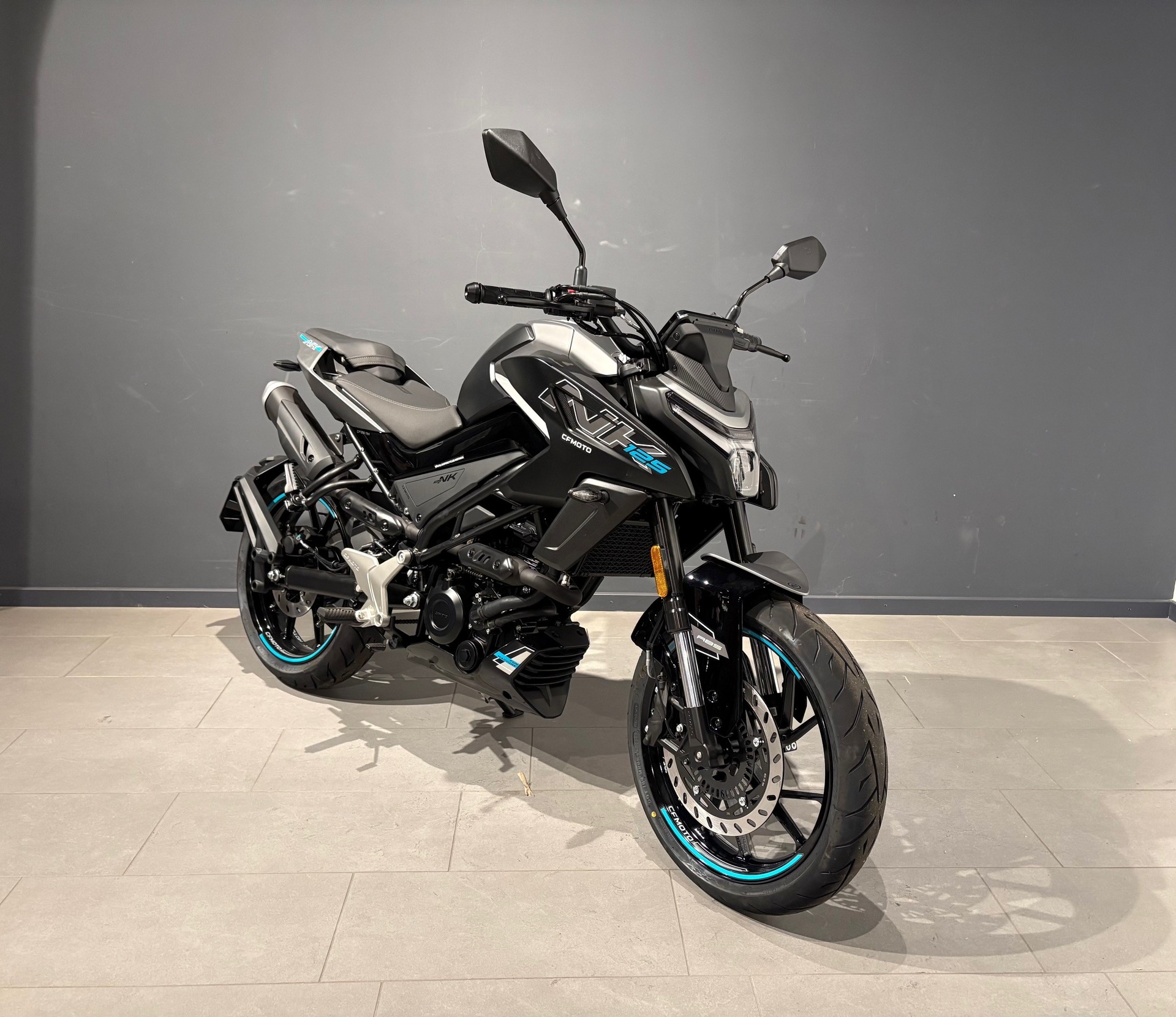 CF MOTO 125NK-showroom-element-1