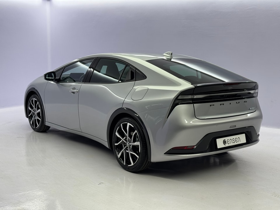 Prius Plug-in Hybrid 2.0 Style