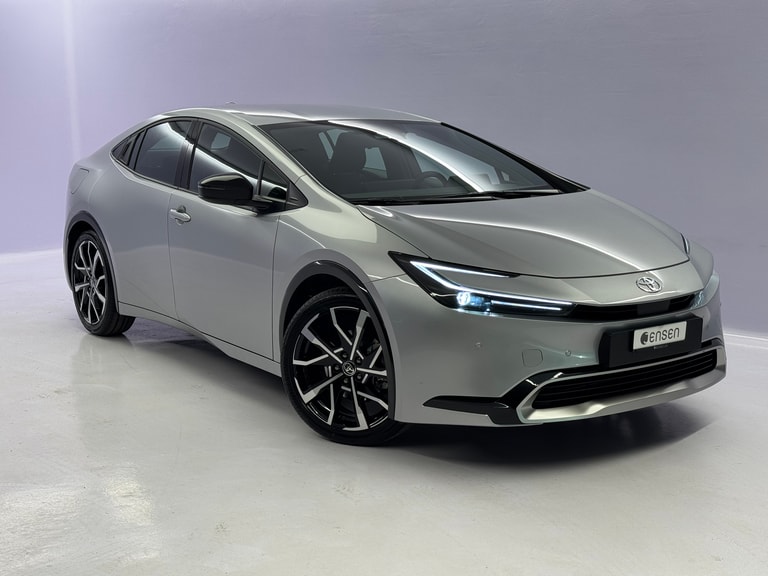 Prius Plug-in Hybrid 2.0 Style