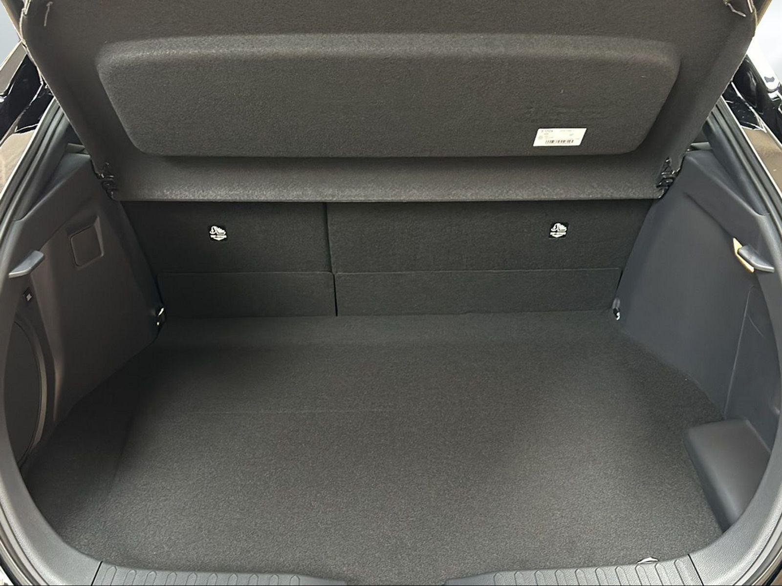 TOYOTA C-HR 2.0 PHEV GR Sport Premiere-image-7