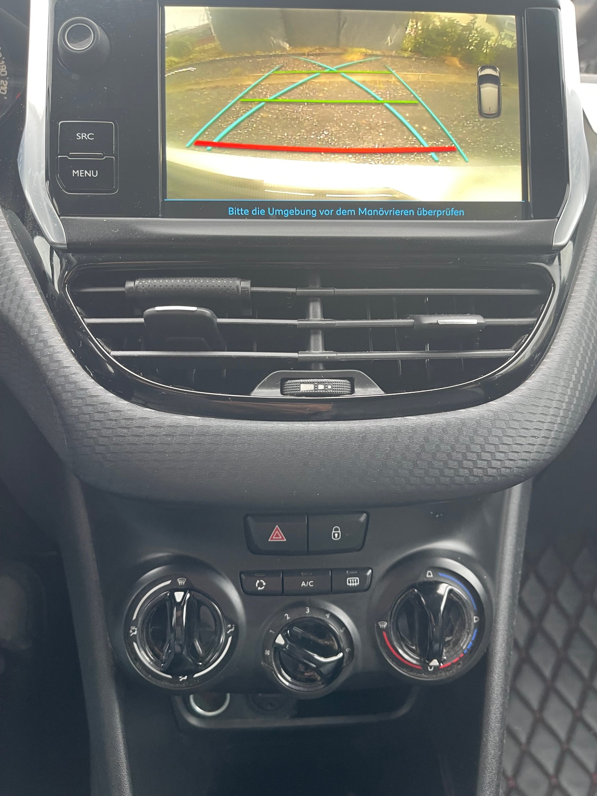 PEUGEOT 208 1.2 PureTech Active-image-7