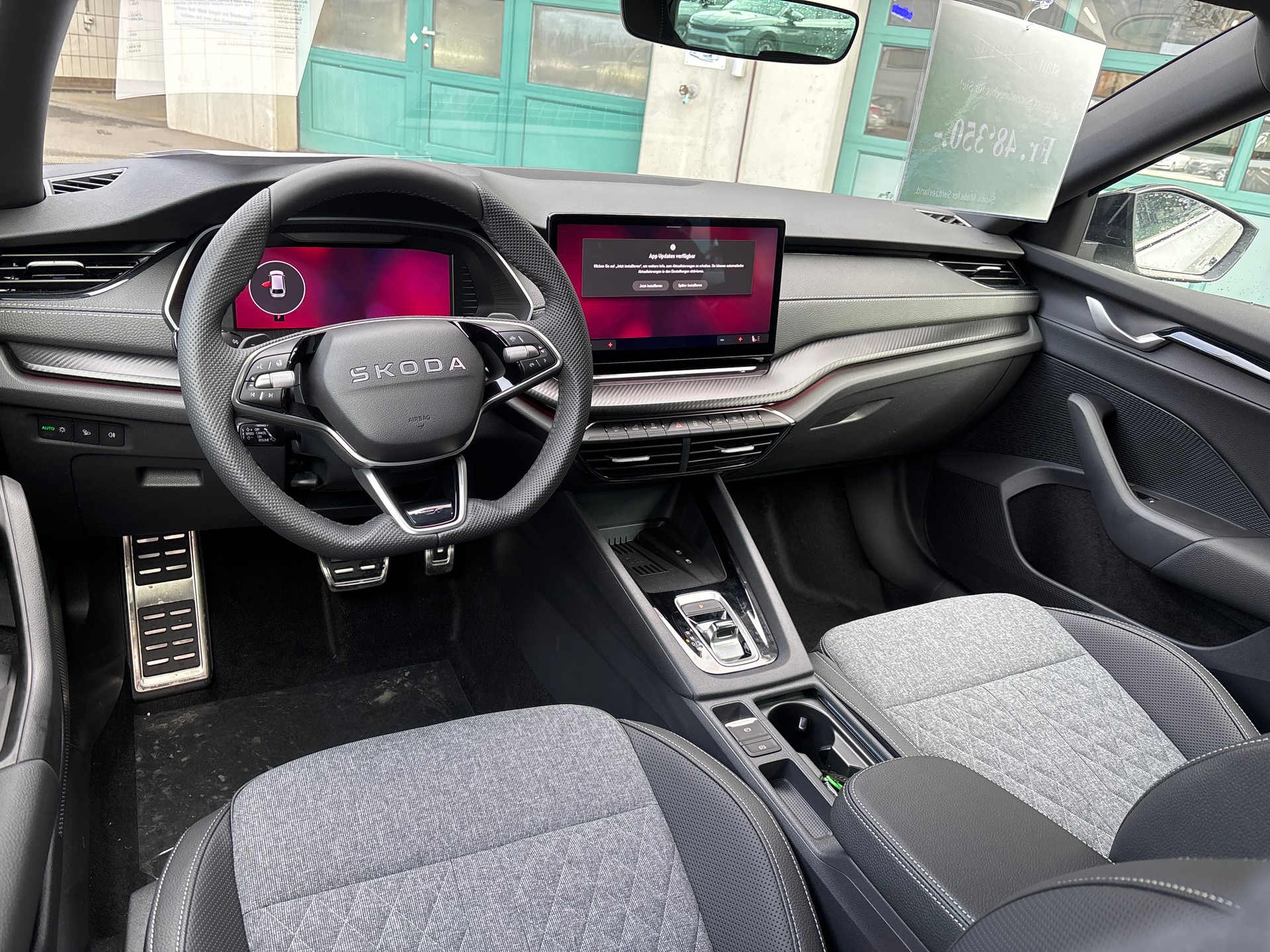 SKODA Octavia Combi 2.0 TSI DSG Dynamic 4x4-image-9