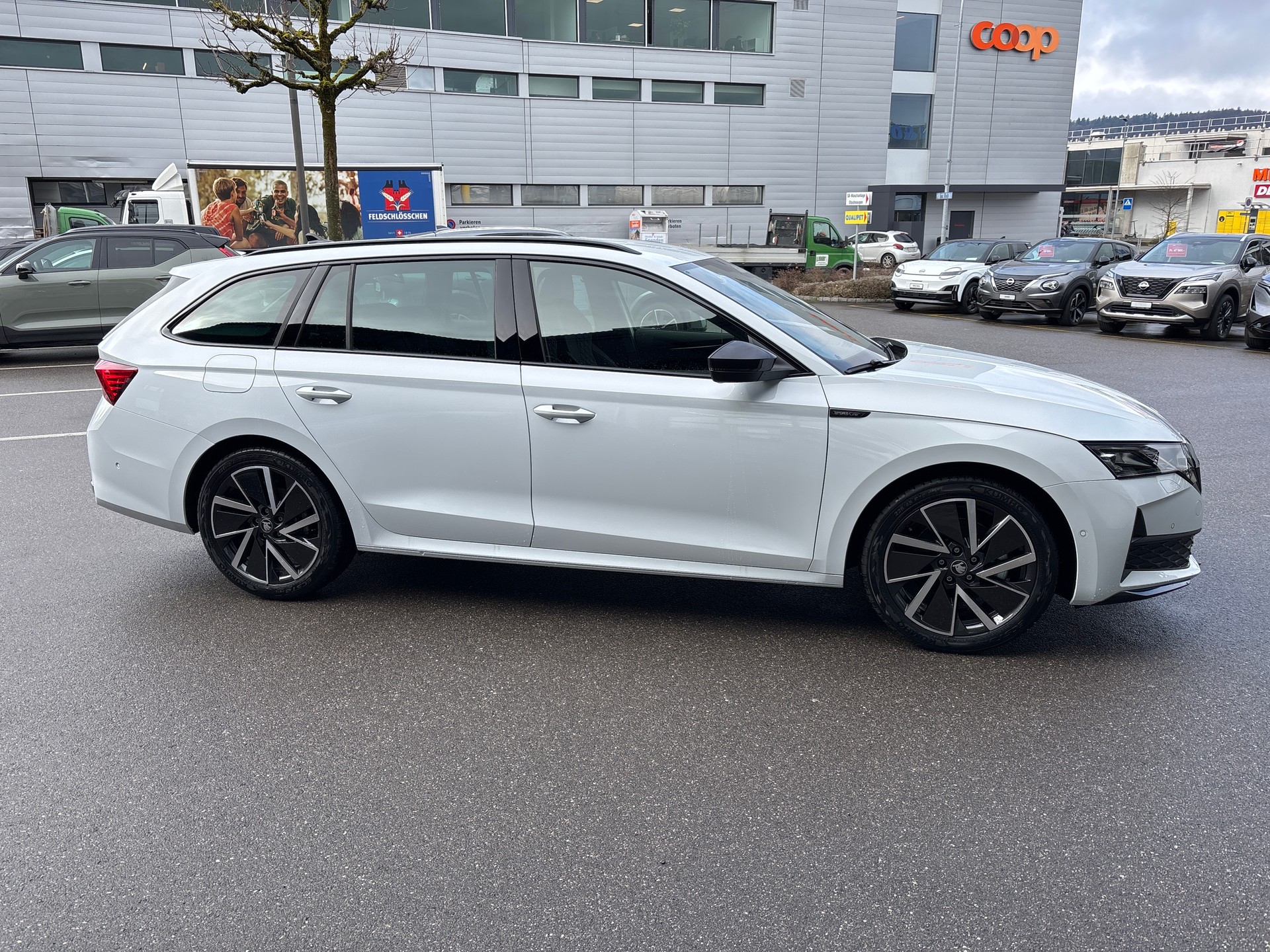 SKODA Octavia Combi 2.0 TSI DSG Dynamic 4x4-image-4