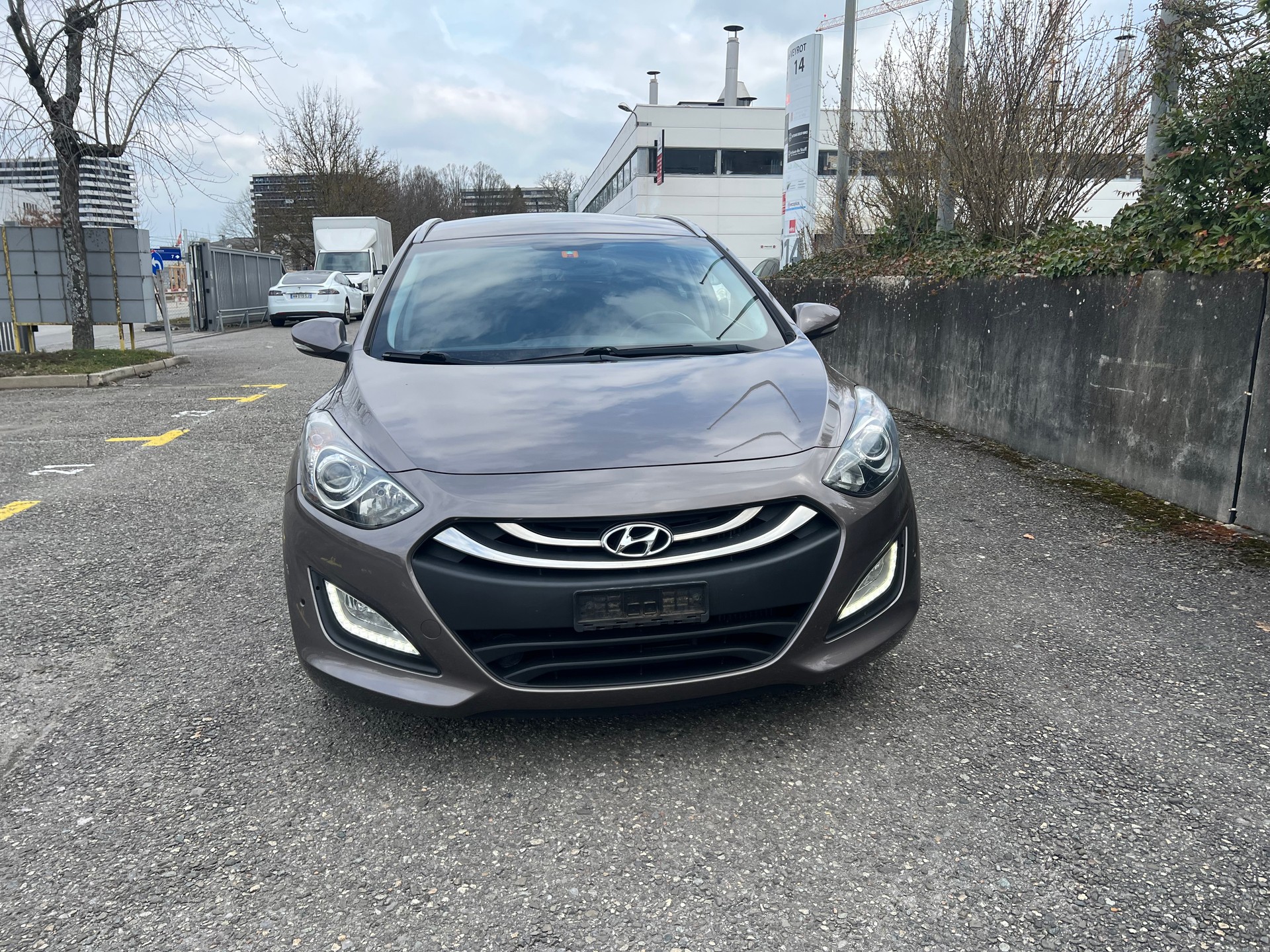 HYUNDAI i30 1.6 CRDI Vertex-image-1