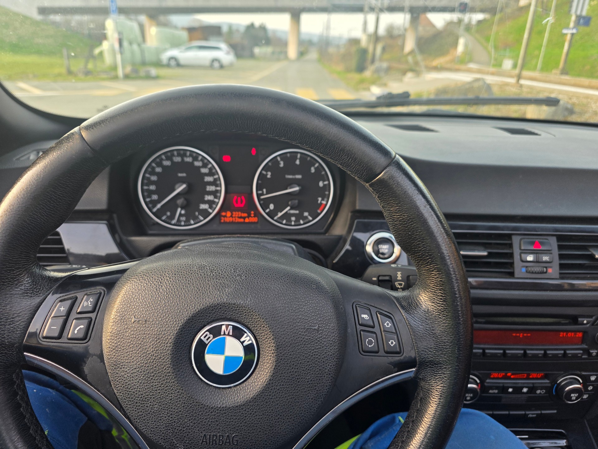 BMW 320Ci Cabriolet-image-6