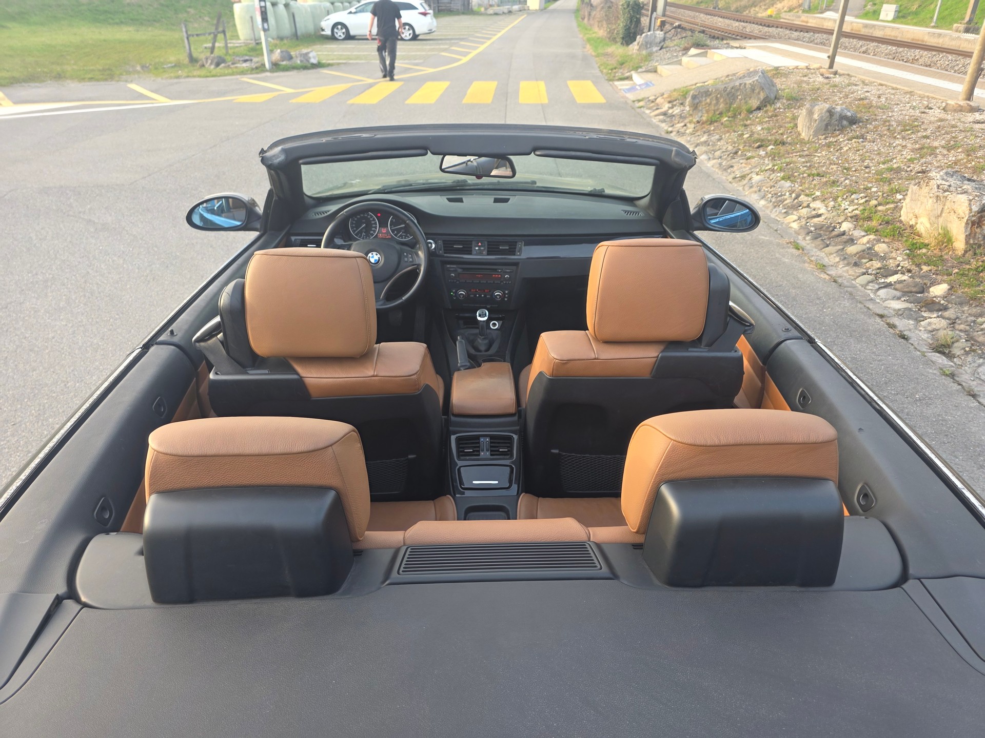 BMW 320Ci Cabriolet-image-5