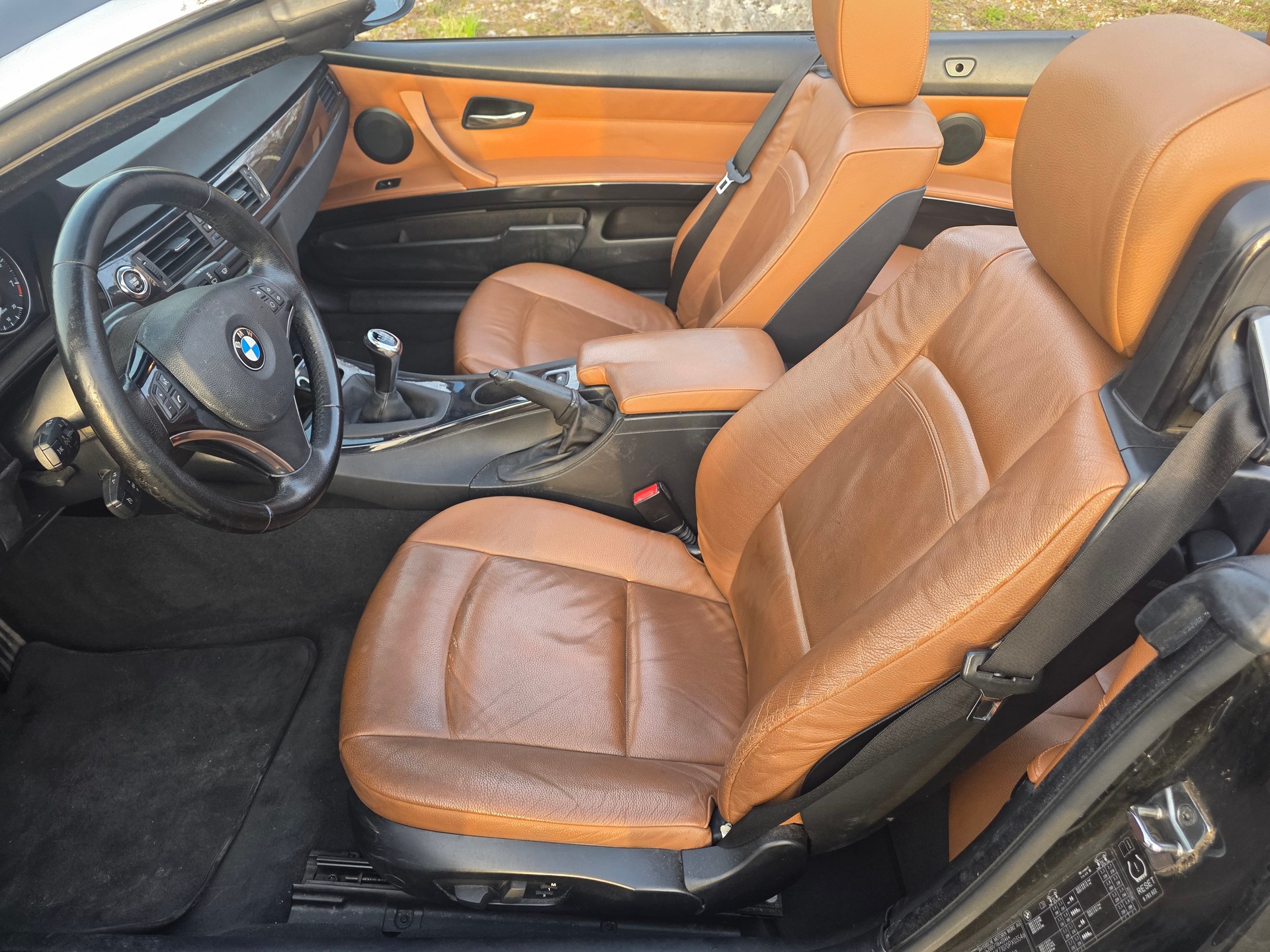 BMW 320Ci Cabriolet-image-7