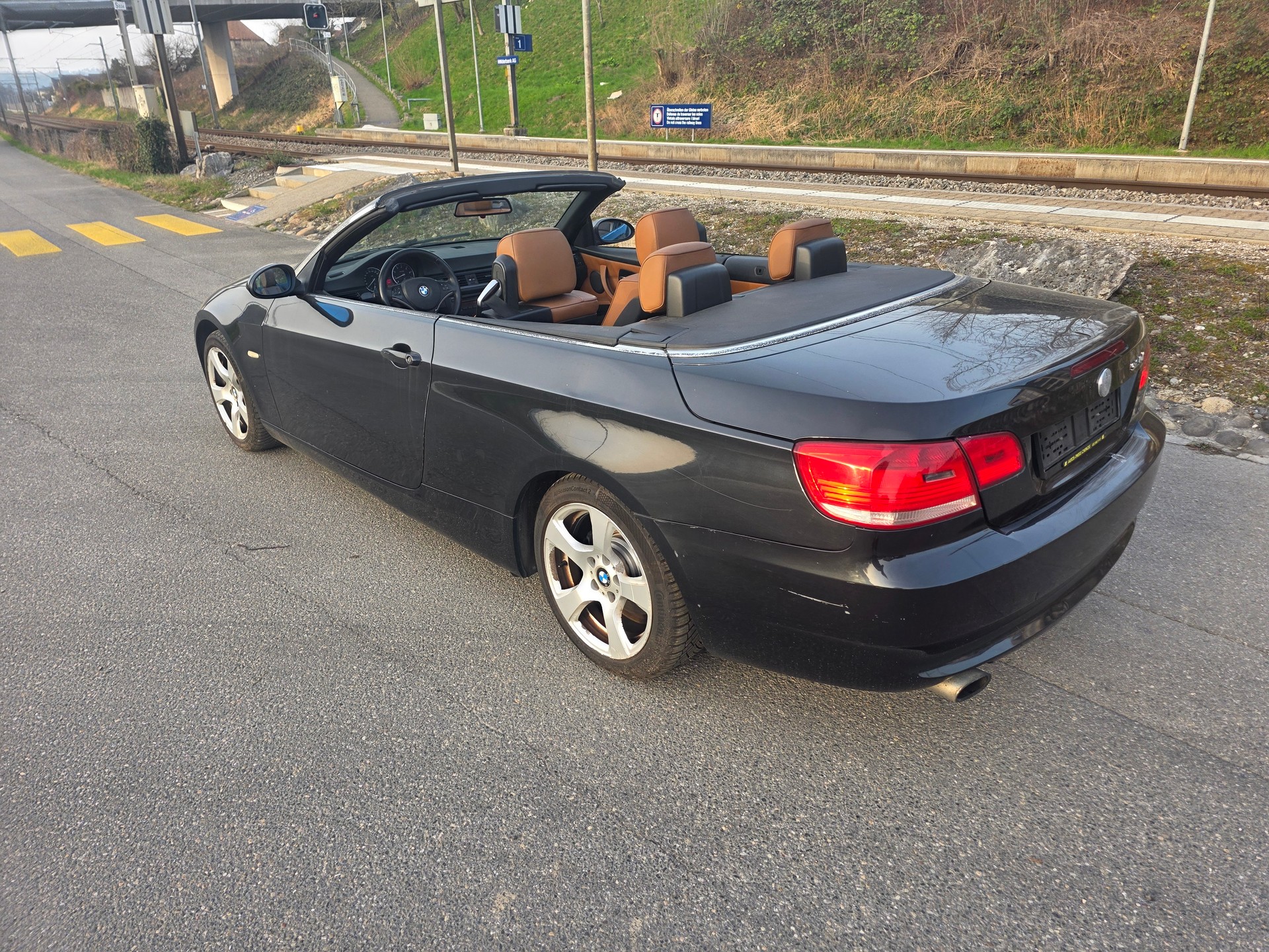BMW 320Ci Cabriolet-image-3