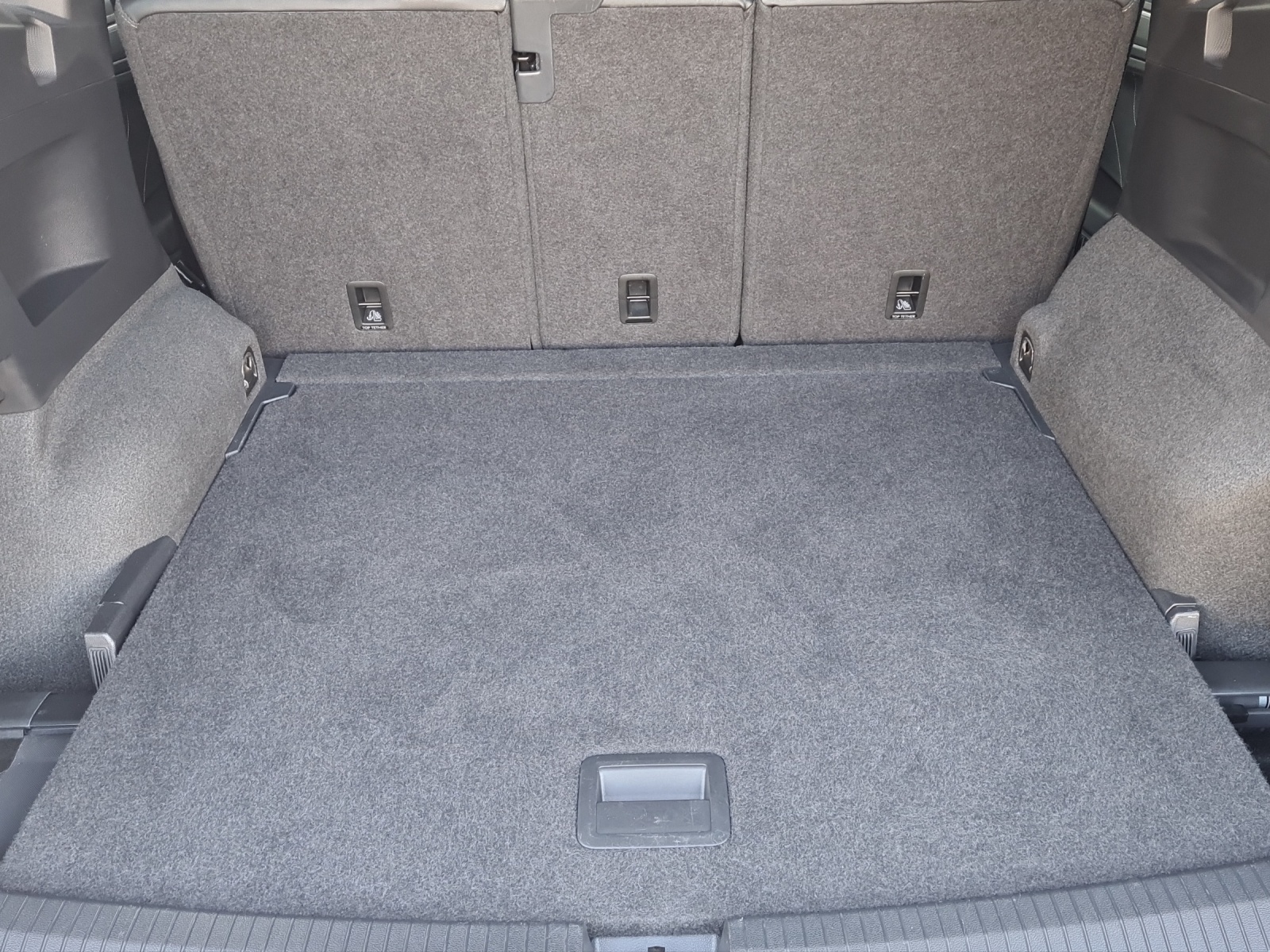 VW Tiguan Allspace 2.0TSI R-Line 4Motion DSG-image-9