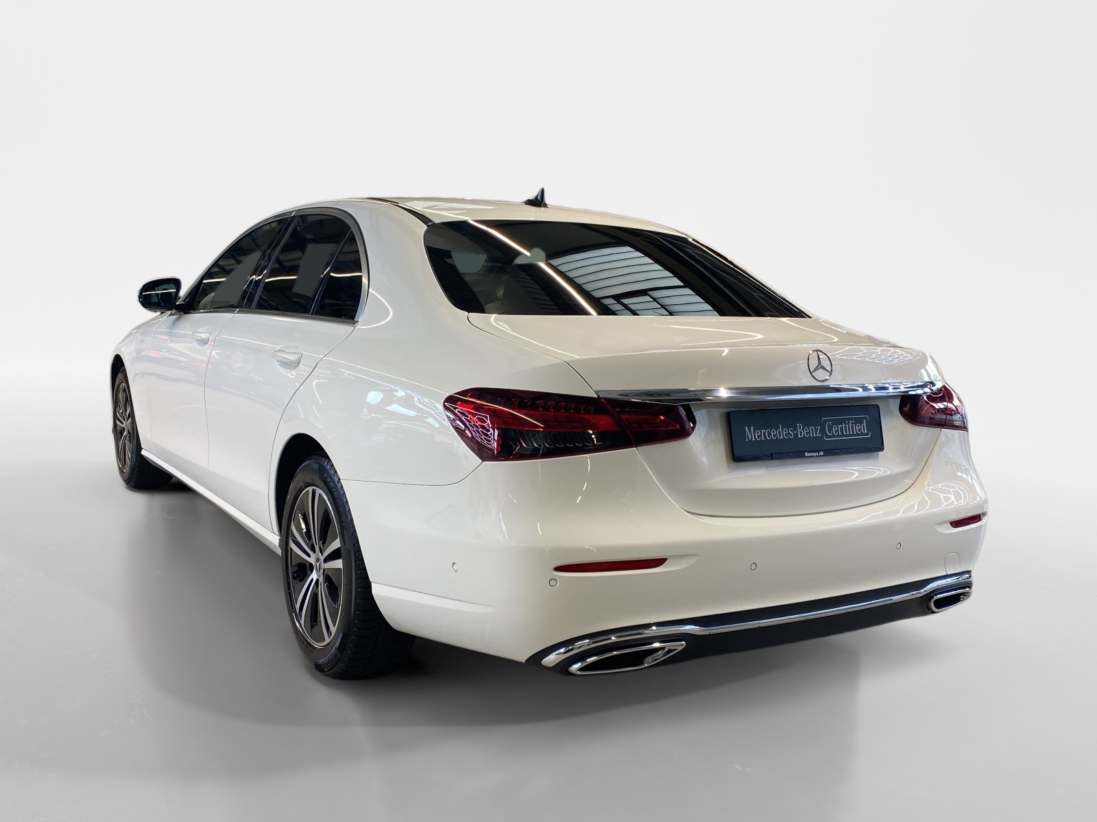 MERCEDES-BENZ E 220 d Avantgarde-image-3