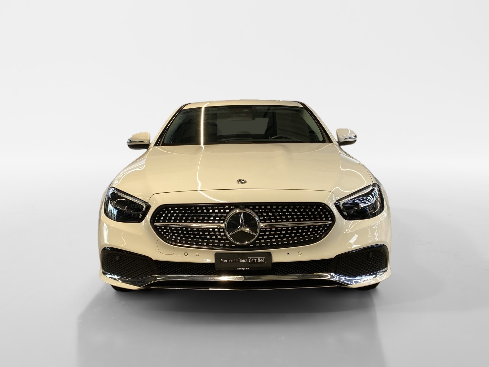 MERCEDES-BENZ E 220 d Avantgarde-image-1