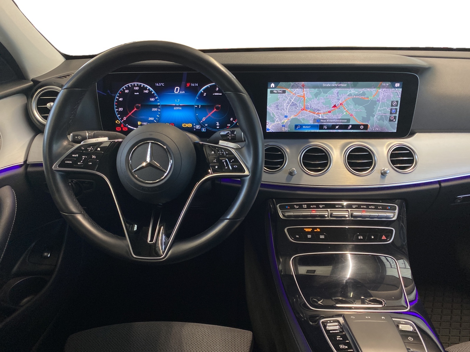 MERCEDES-BENZ E 220 d Avantgarde-image-11
