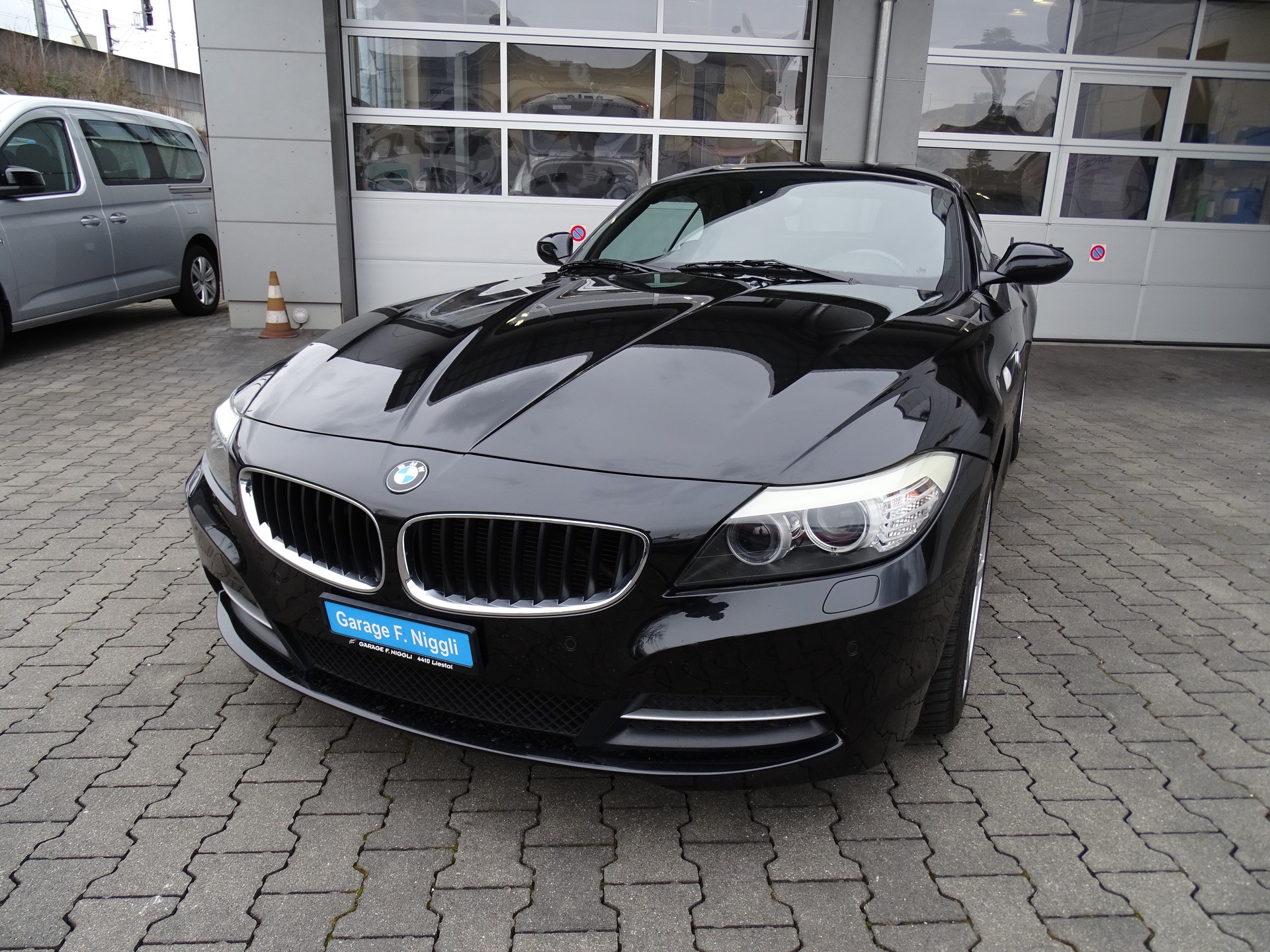 BMW Z4 sDrive20i Steptronic-image-17