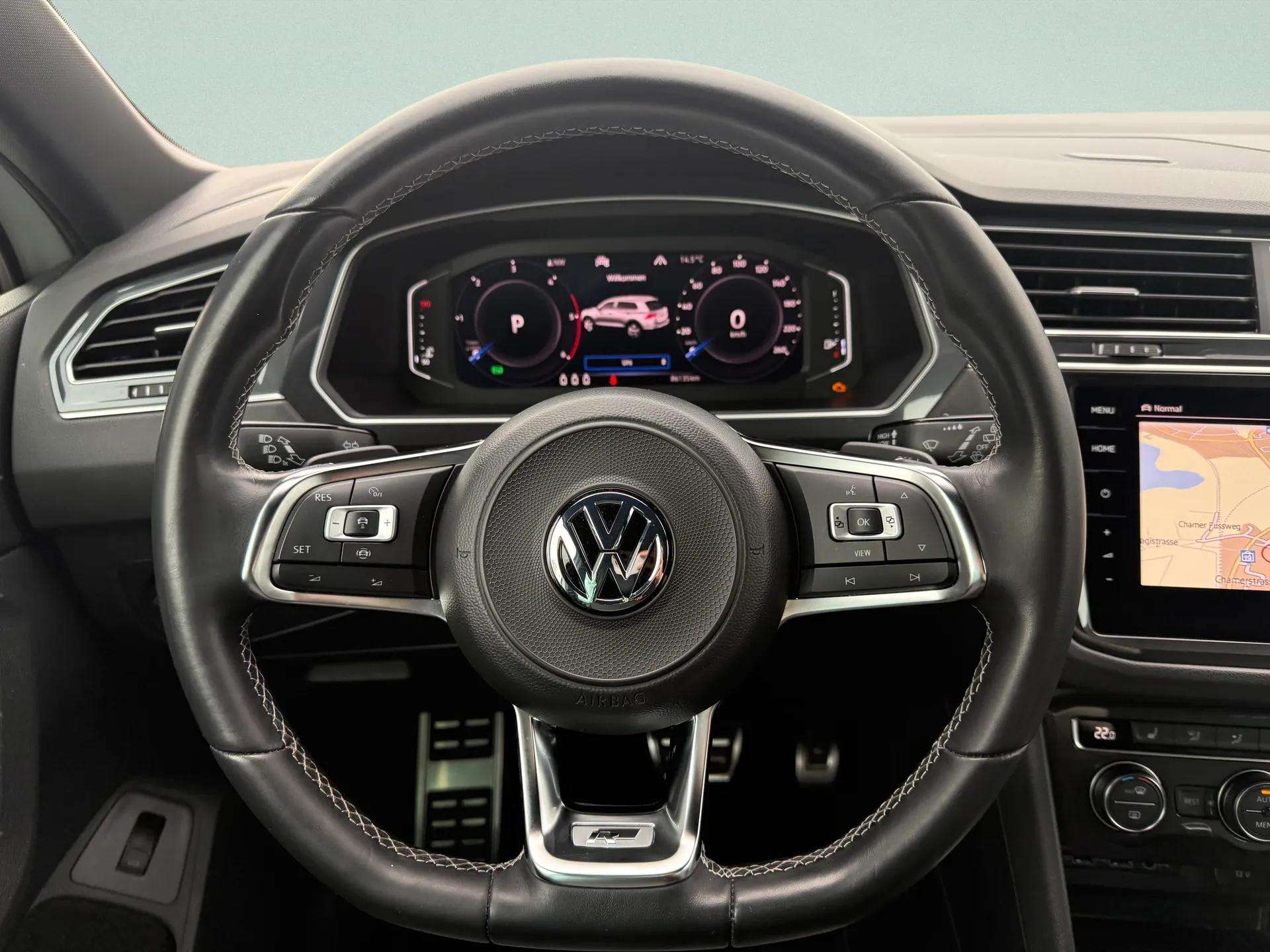 VW Tiguan 2.0 TDI SCR Highline 4Motion DSG-image-15