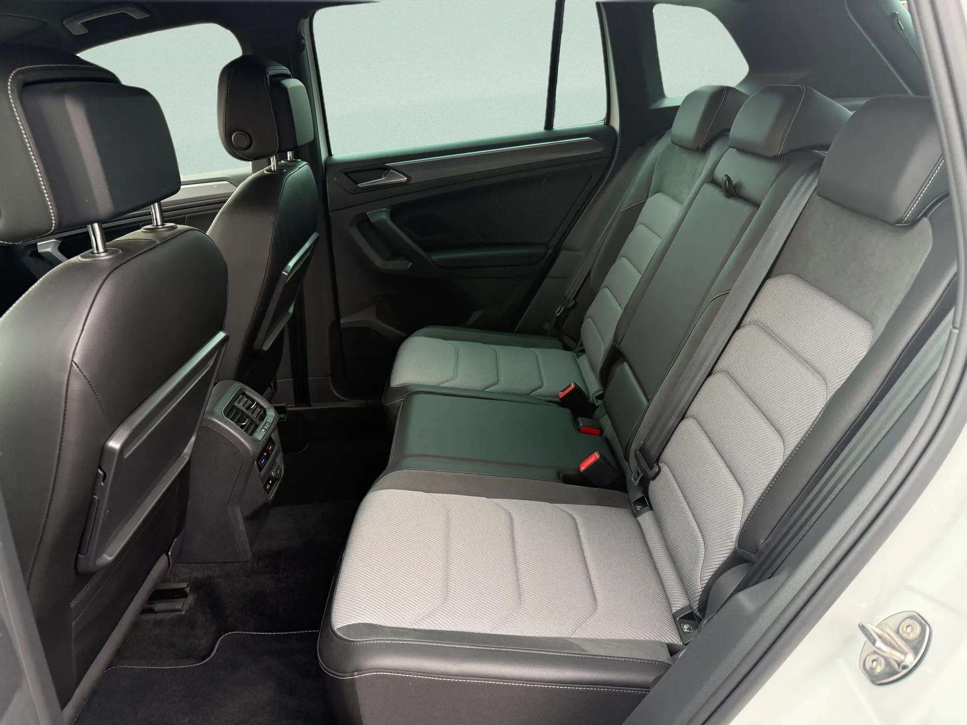 VW Tiguan 2.0 TDI SCR Highline 4Motion DSG-image-19