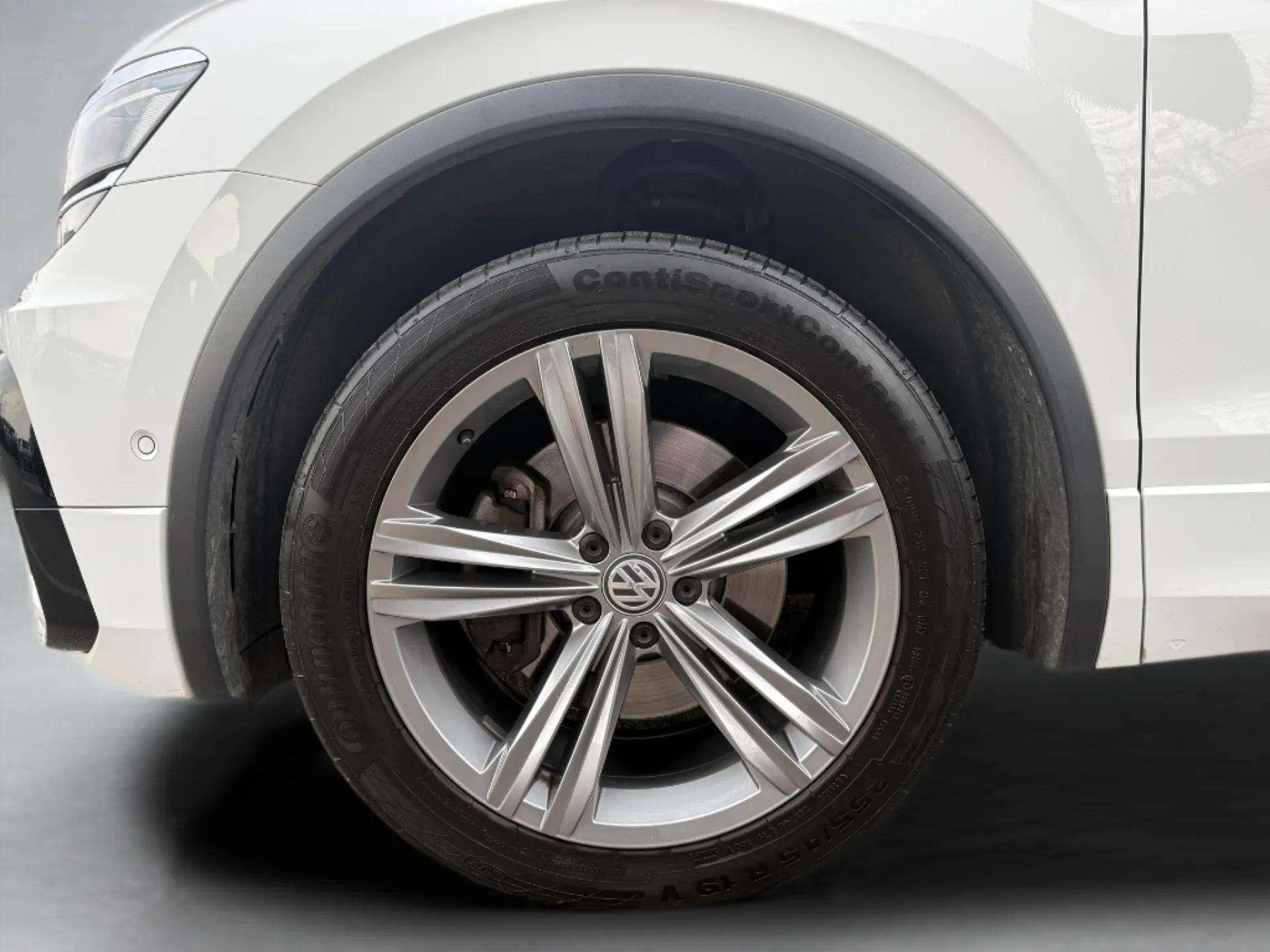 VW Tiguan 2.0 TDI SCR Highline 4Motion DSG-image-9