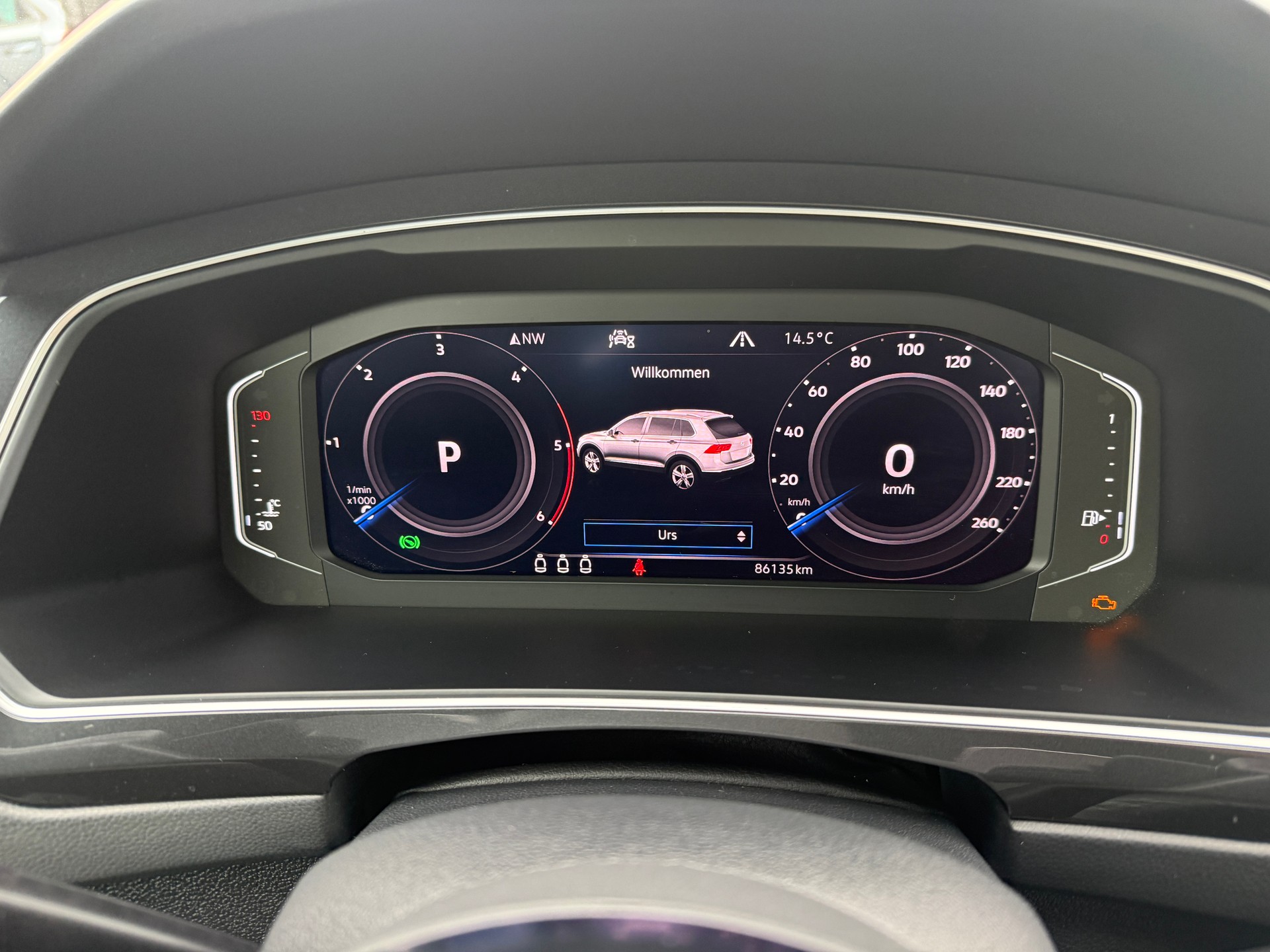 VW Tiguan 2.0 TDI SCR Highline 4Motion DSG-image-16