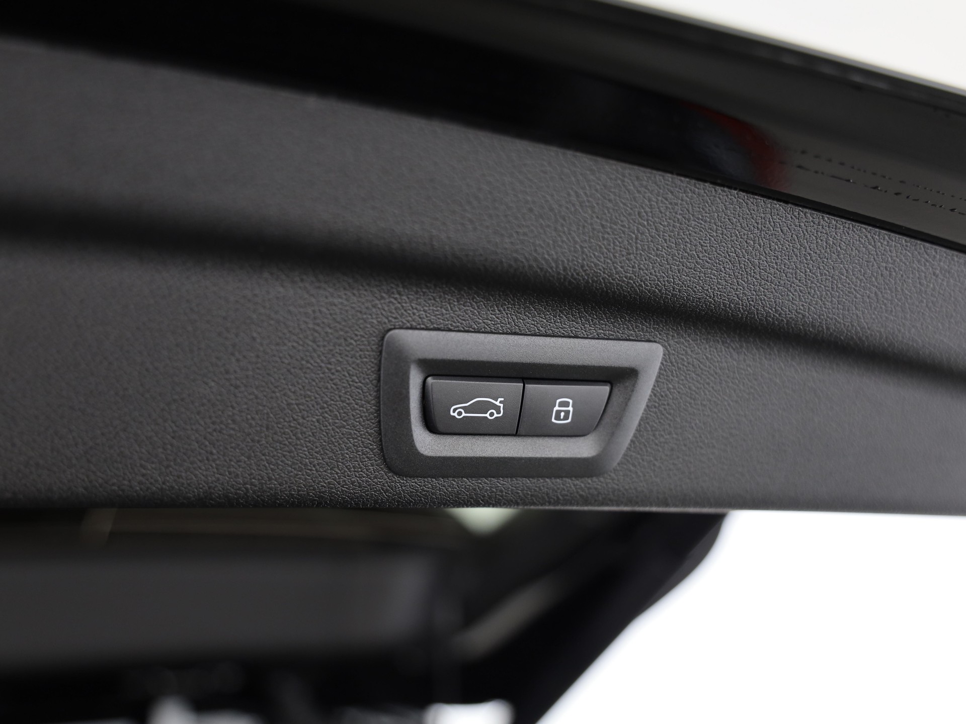 BMW 223d xDrive Active Tourer-image-8
