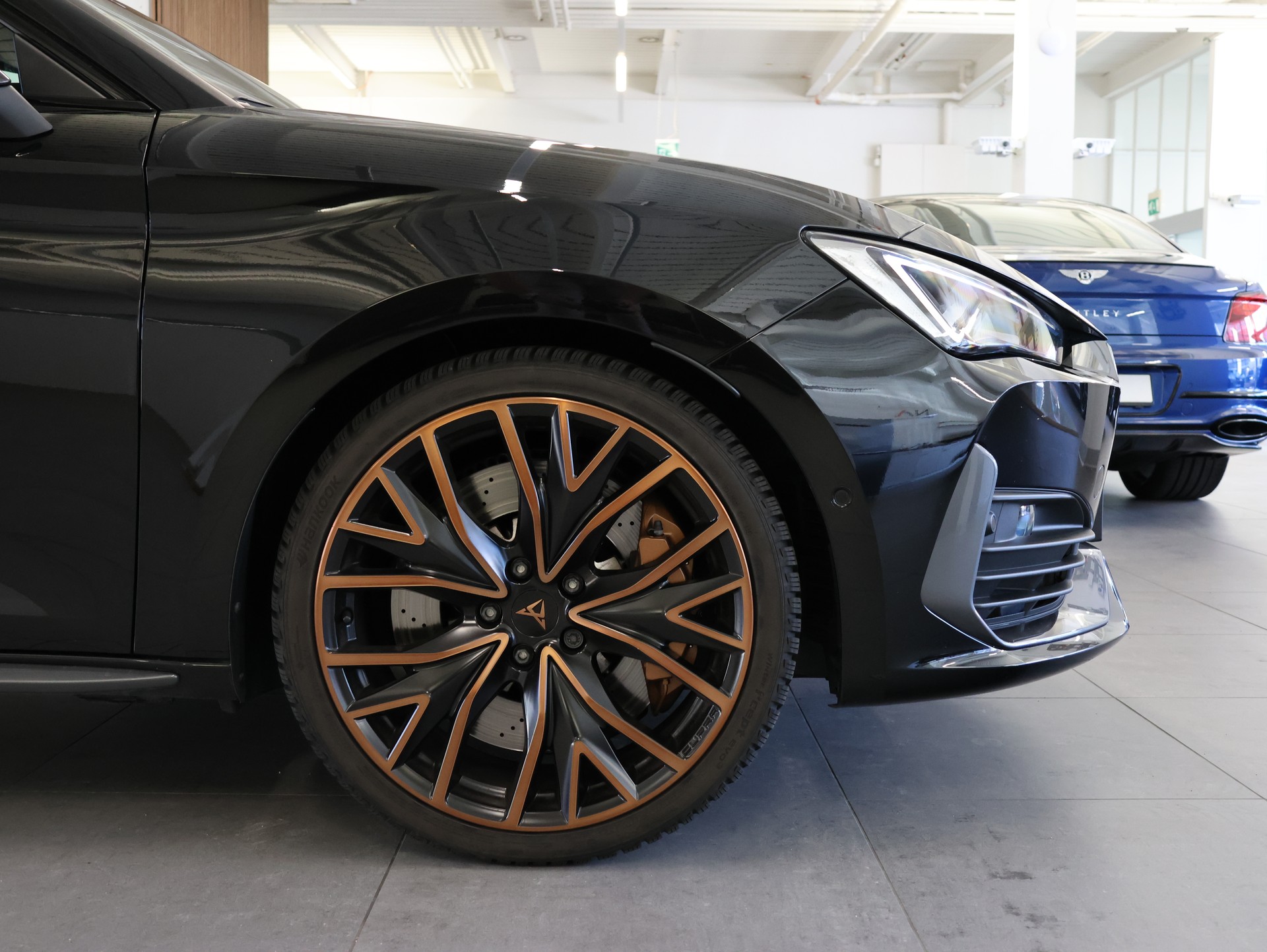 CUPRA LEON ST 2.0 TSI VZ CUP DSG 4Drive*Sportstourer* Performance Abgassanlage* *Anhängerkupplung*-image-7