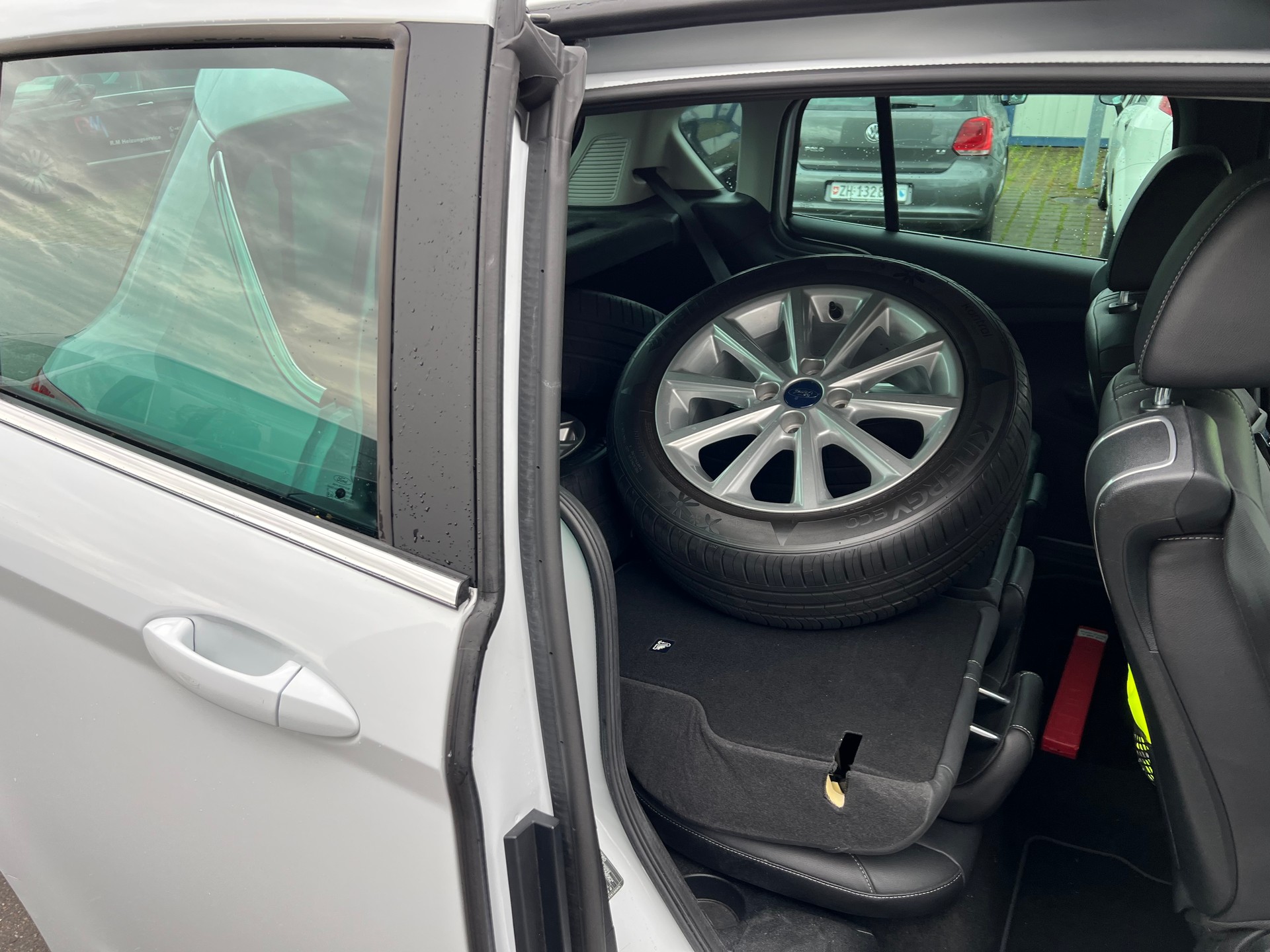 FORD B-Max 1.6 Ti-VCT Titanium PowerShift-image-5