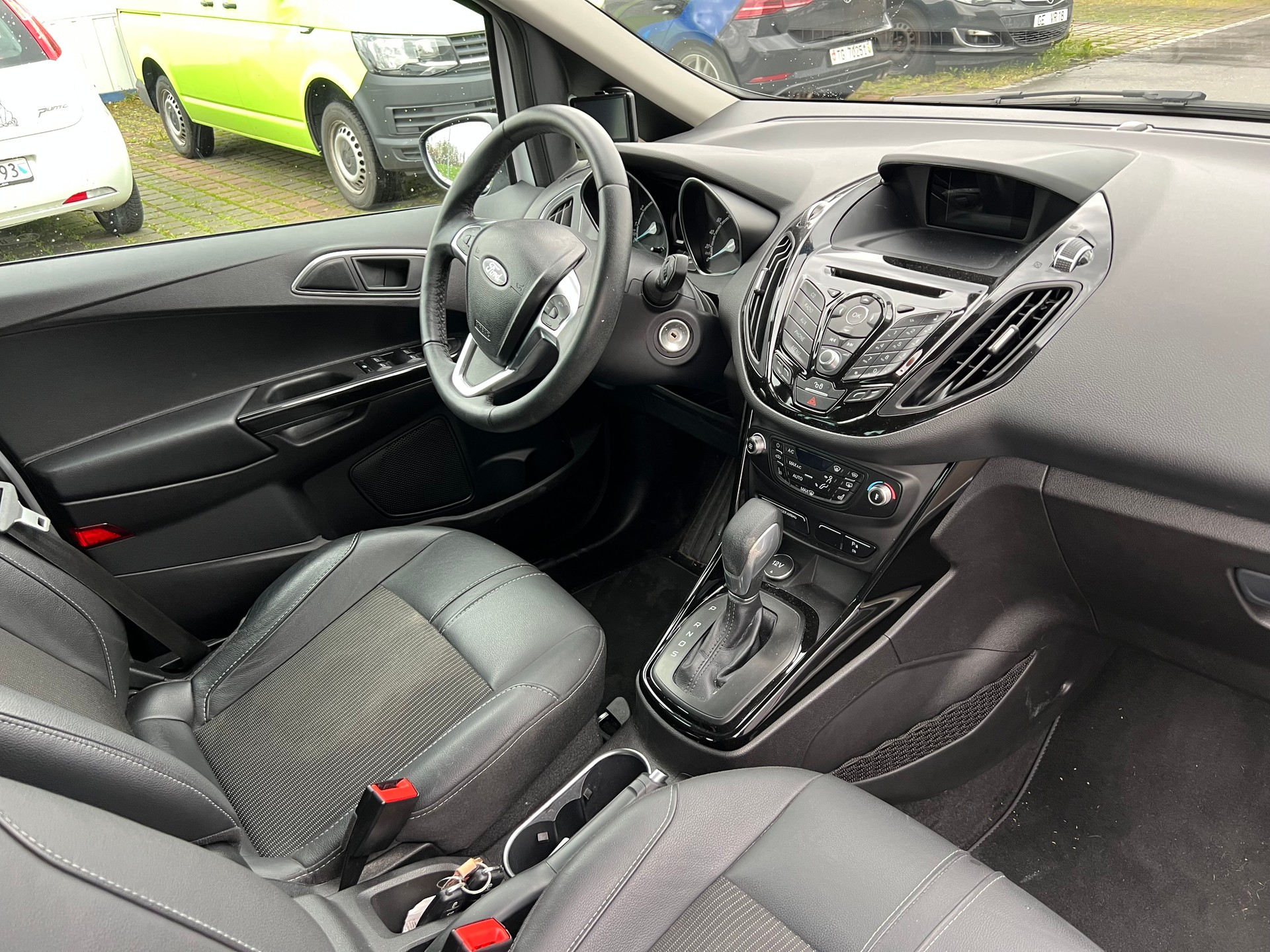 FORD B-Max 1.6 Ti-VCT Titanium PowerShift-image-6