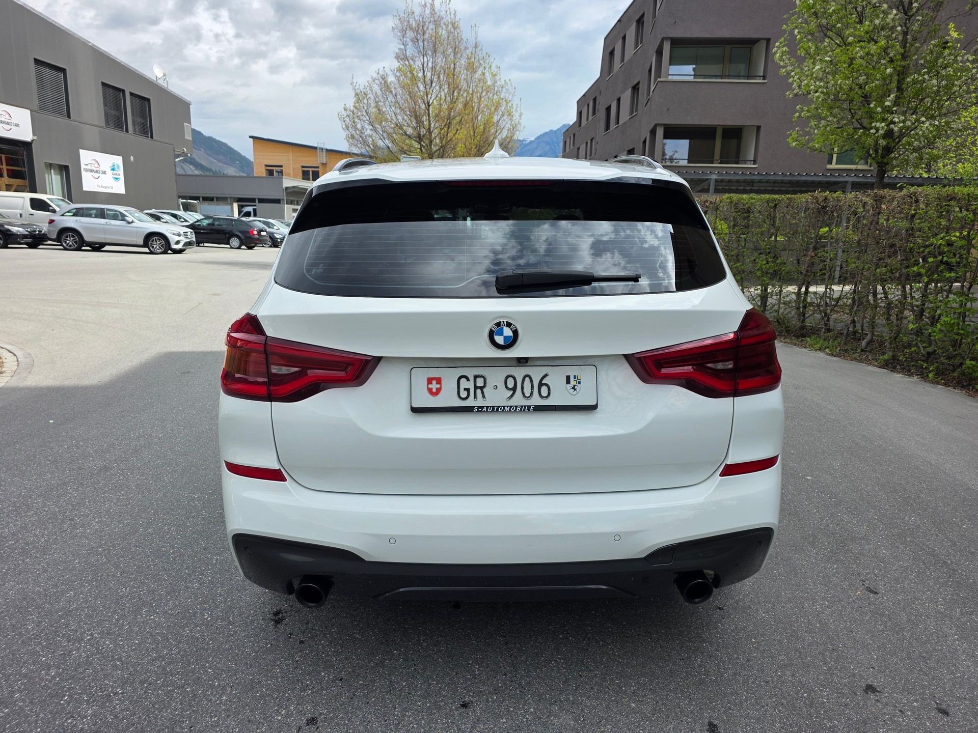 BMW X3 xDrive 30d Individual M Sport Steptronic-image-3