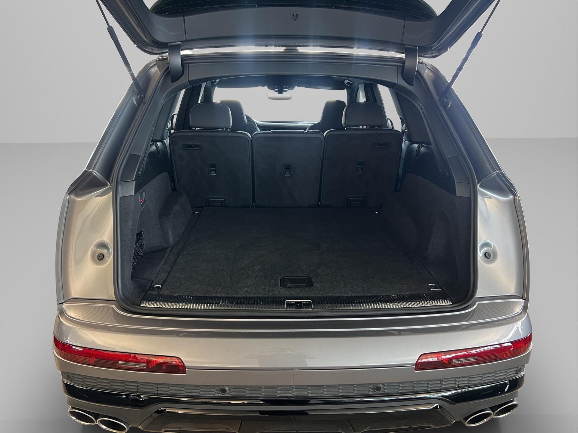 AUDI SQ7 4.0 V8 TFSI quattro T-Tronic-image-9
