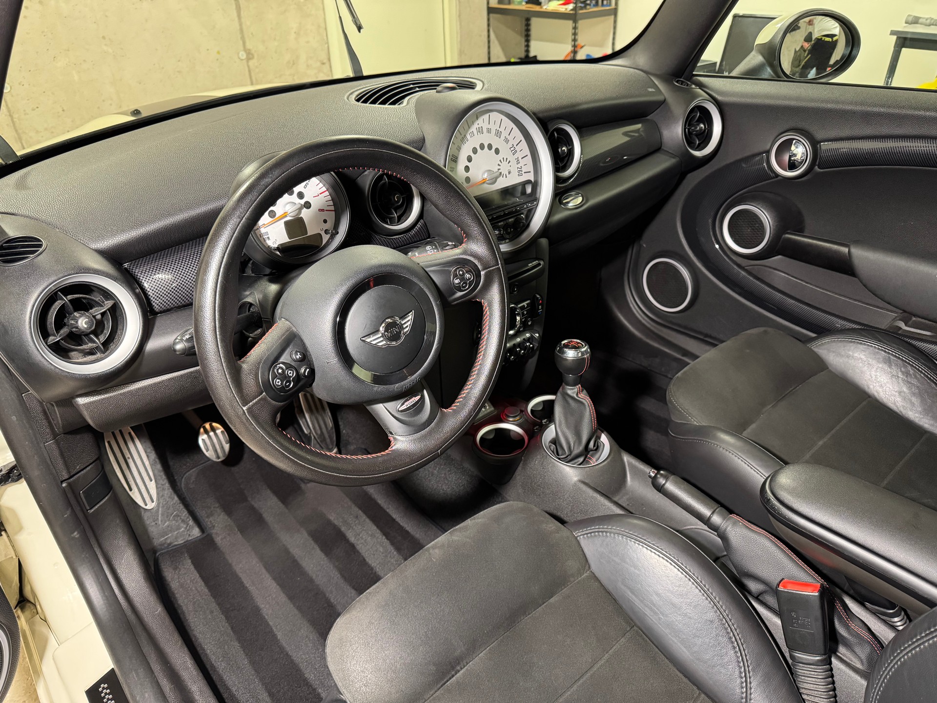 MINI Cooper S-image-3