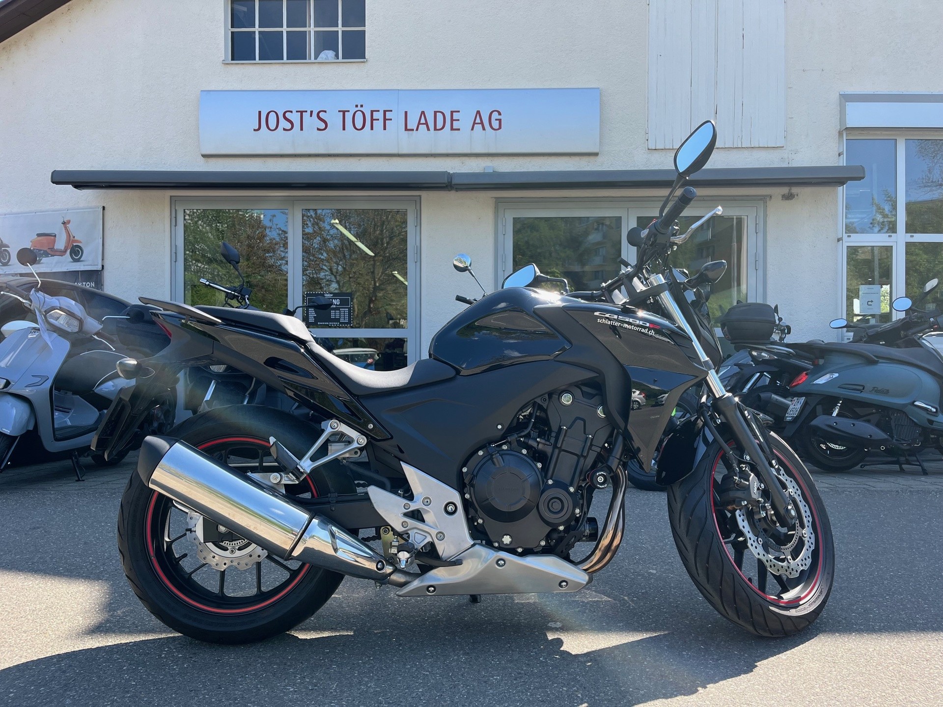 HONDA FA - GRATIS LIEFERUNG*-showroom-element-2
