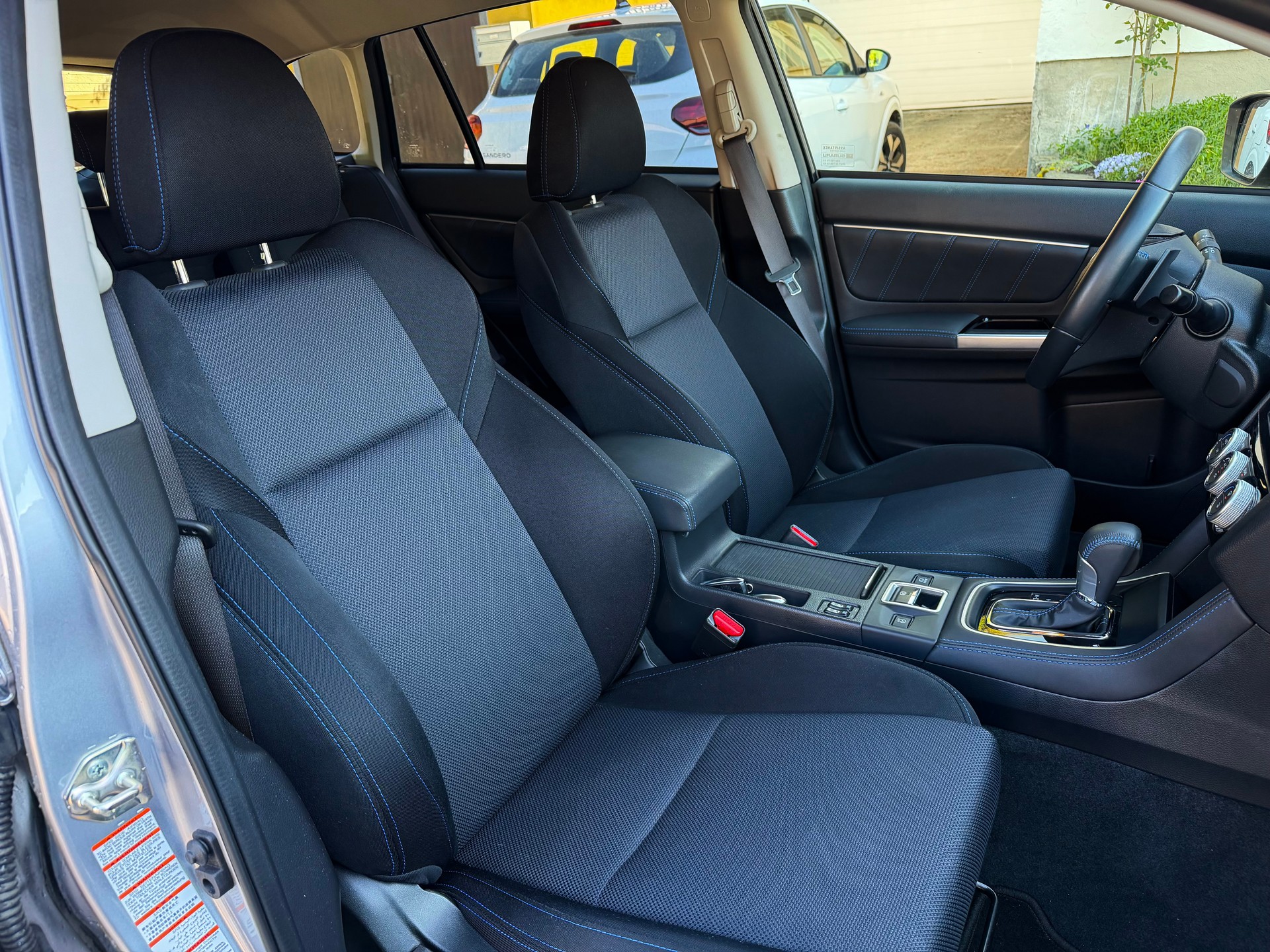 SUBARU Levorg 2.0i Advantage AWD Lineartronic-image-10