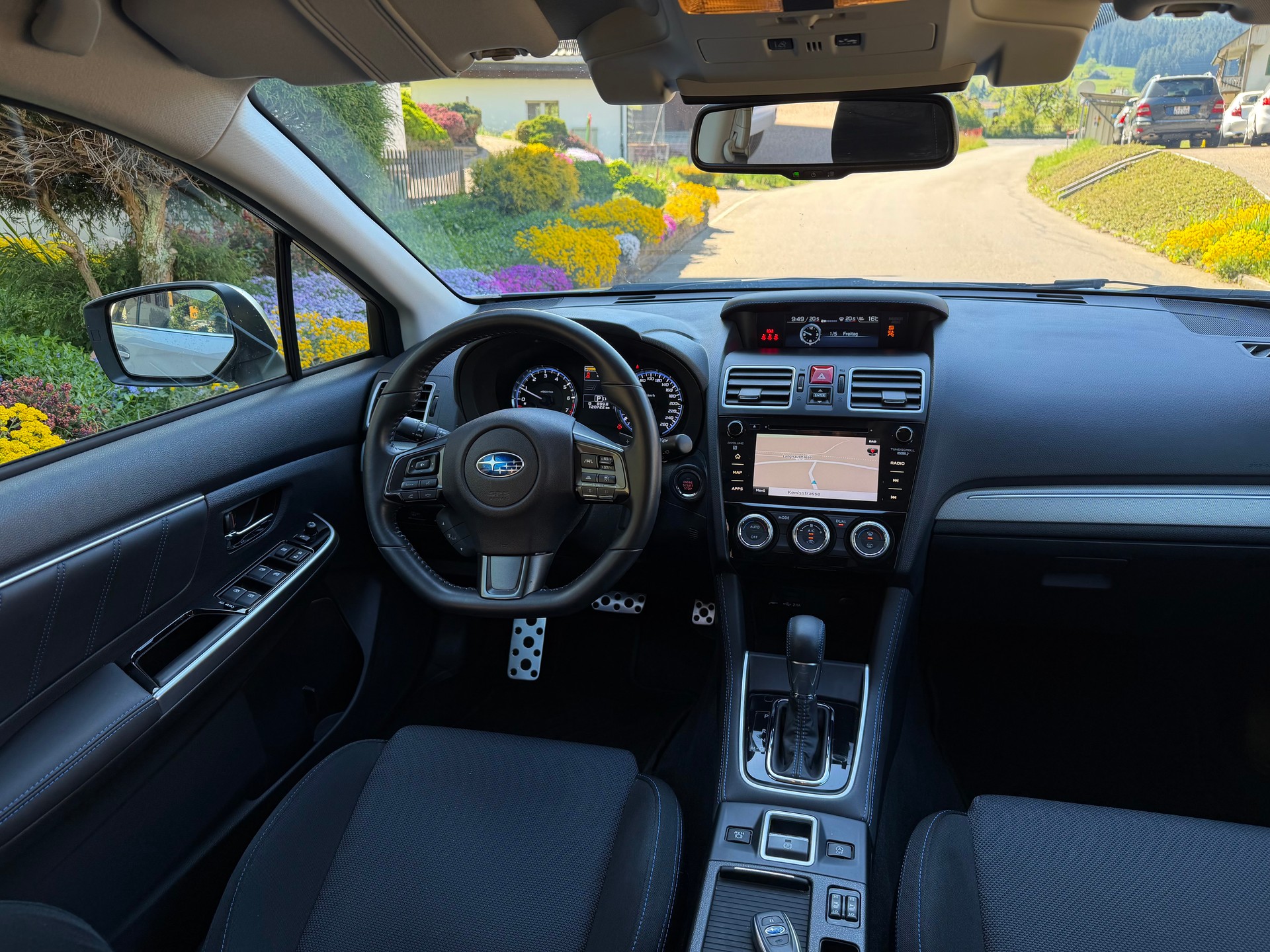 SUBARU Levorg 2.0i Advantage AWD Lineartronic-image-9