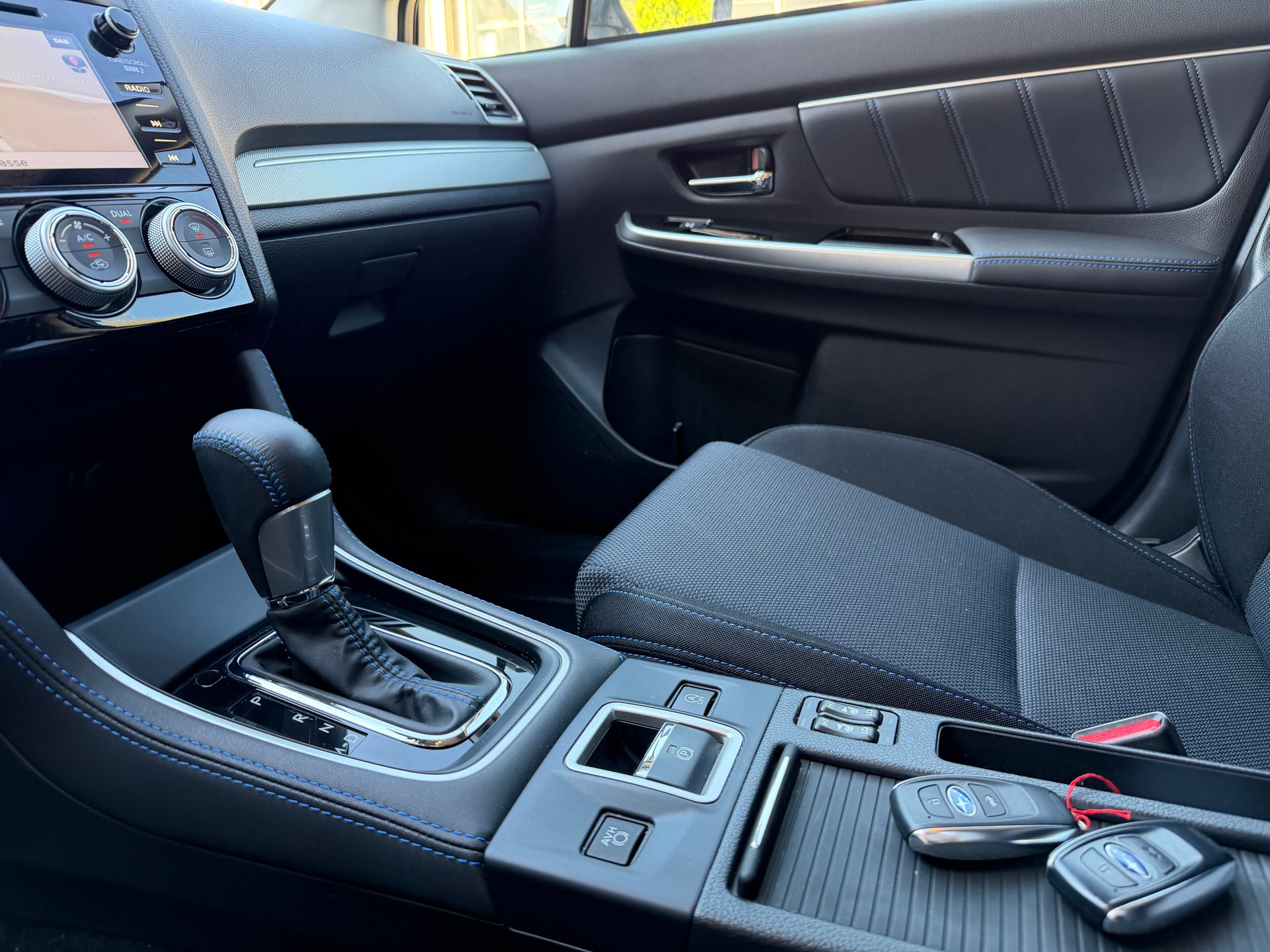 SUBARU Levorg 2.0i Advantage AWD Lineartronic-image-8