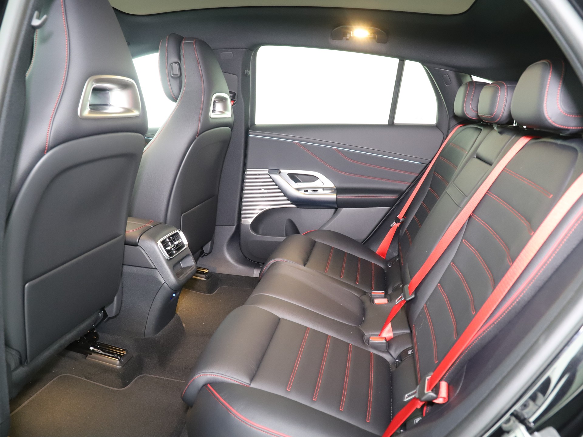 MERCEDES-BENZ GLC 400 4MATIC 94 kWh EQ-image-10