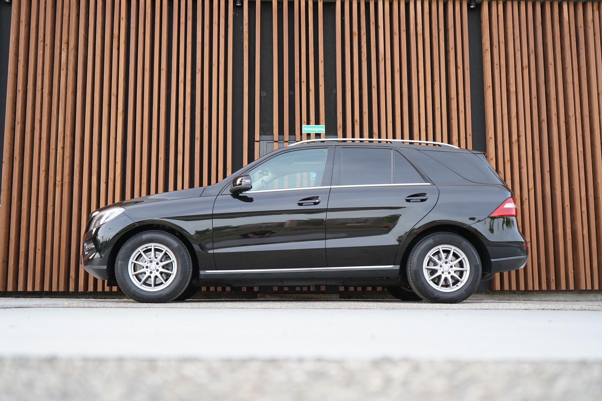 MERCEDES-BENZ ML 250 BLUETEC 4MATIC 7G-TRONIC l 204 PS-showroom-element-1