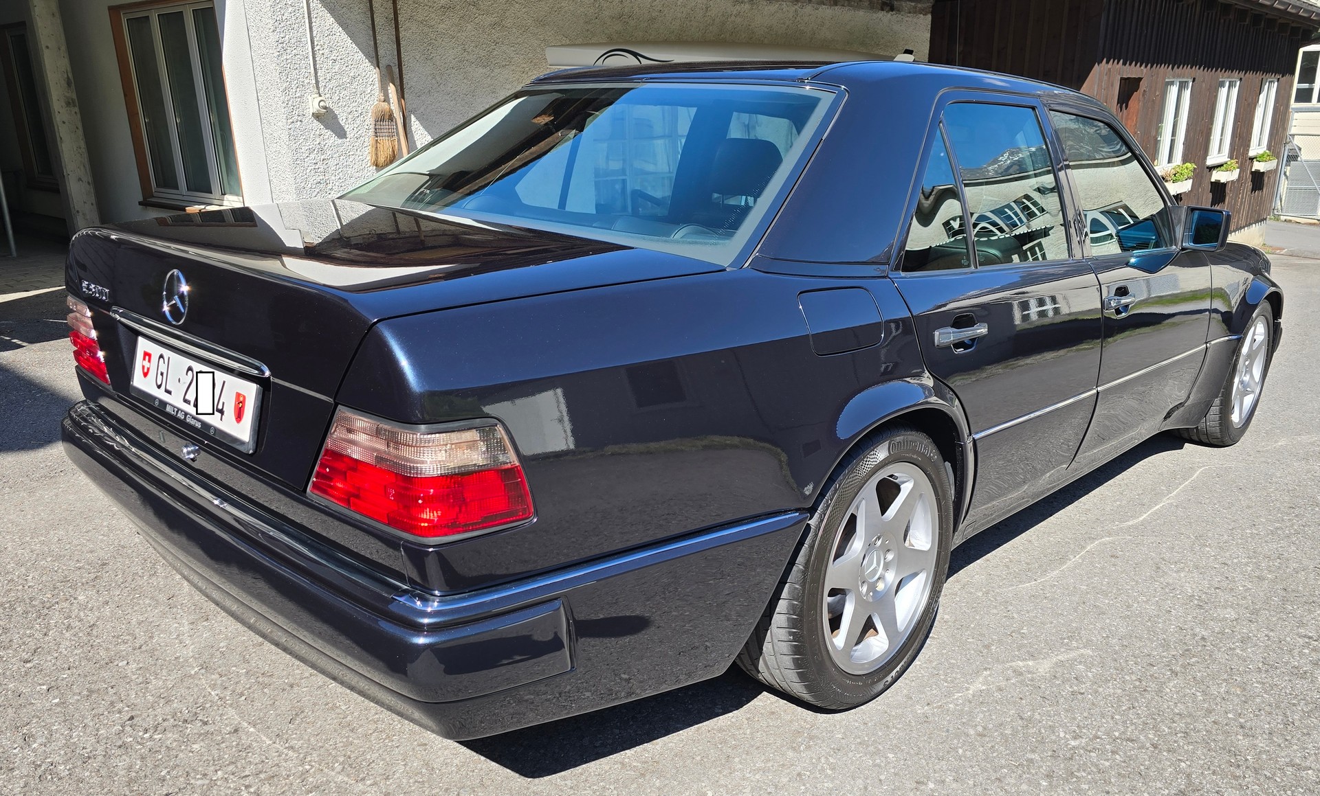 MERCEDES-BENZ E500 Limited W124-image-1