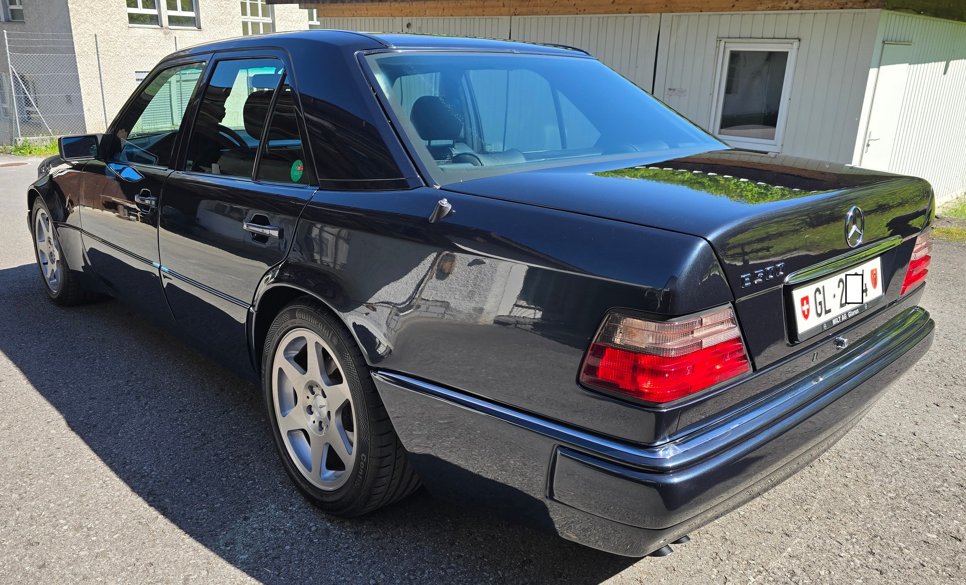 MERCEDES-BENZ E500 Limited W124-image-2