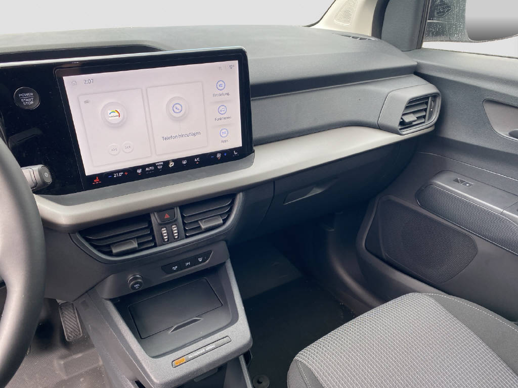 FORD E-Transit Courier Van 136 PS Trend-image-10
