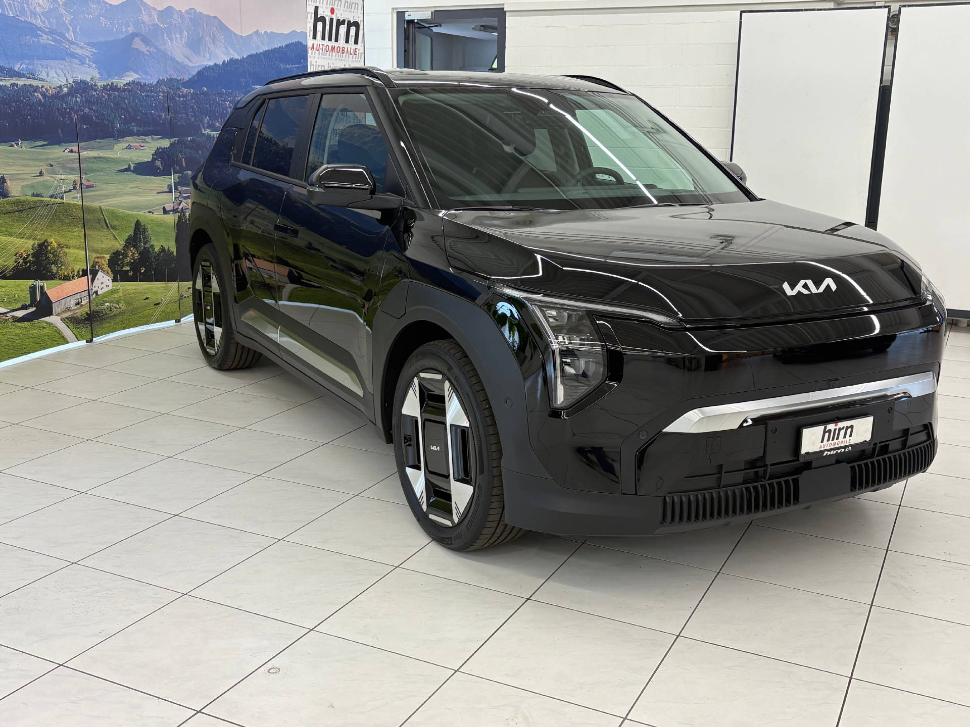 KIA EV3 81 kWh Earth+-image-1