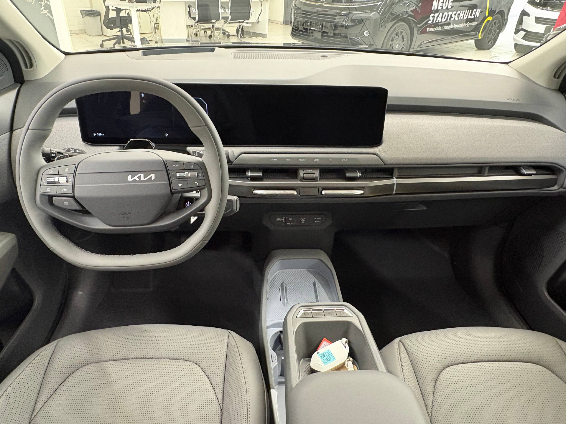 KIA EV3 81 kWh Earth+-image-9