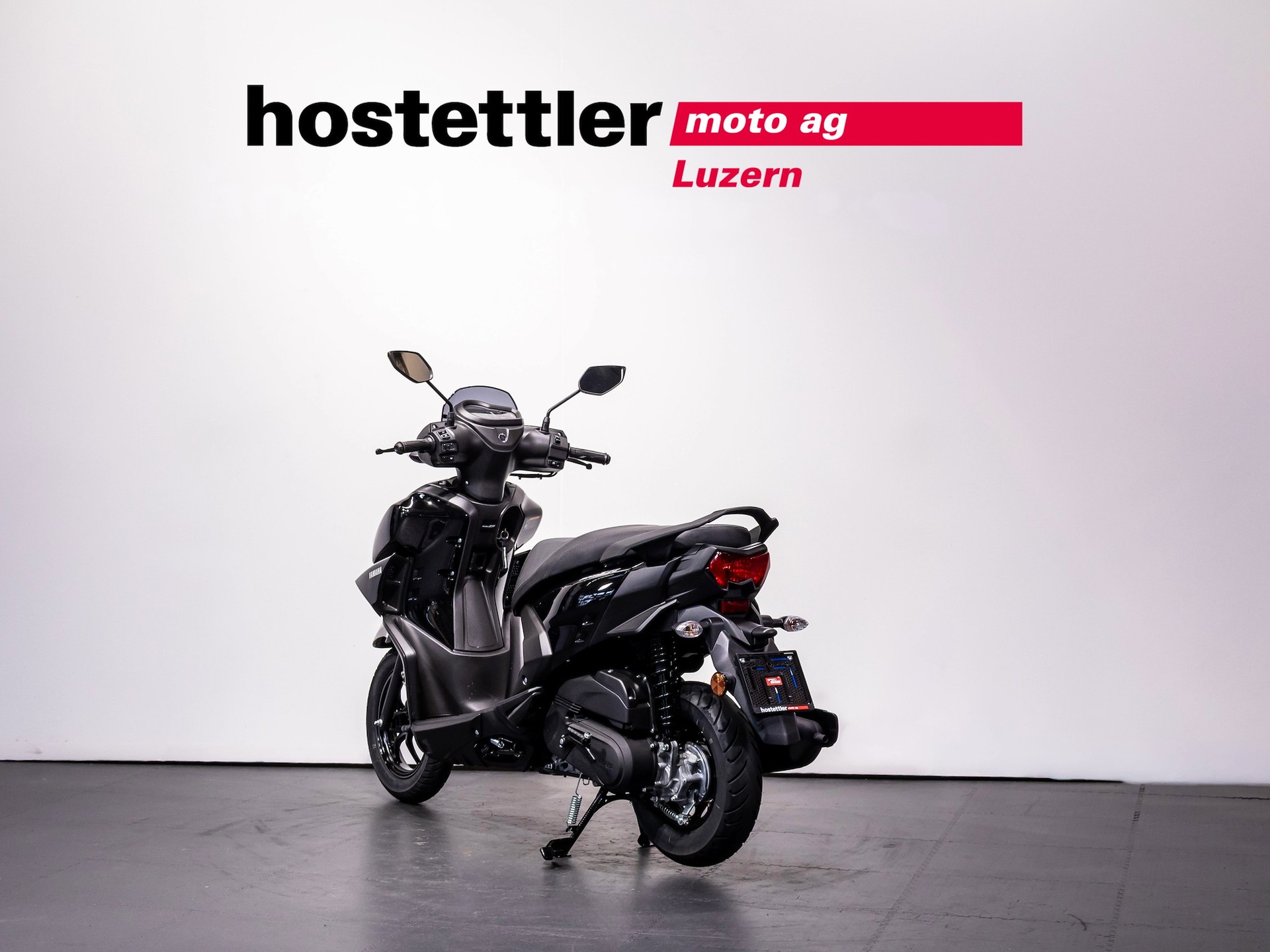 YAMAHA RayZR-showroom-element-3