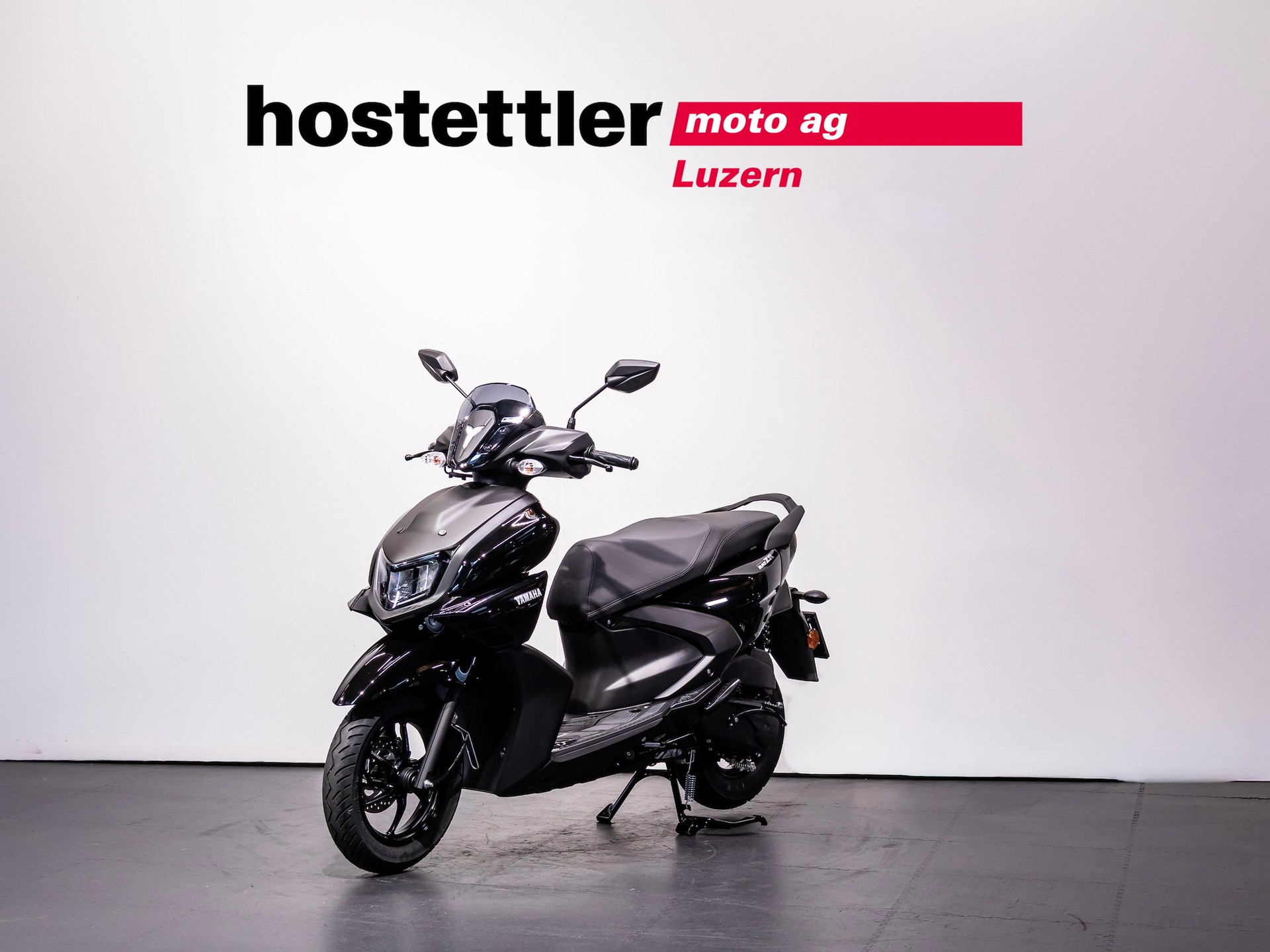 YAMAHA RayZR-showroom-element-1