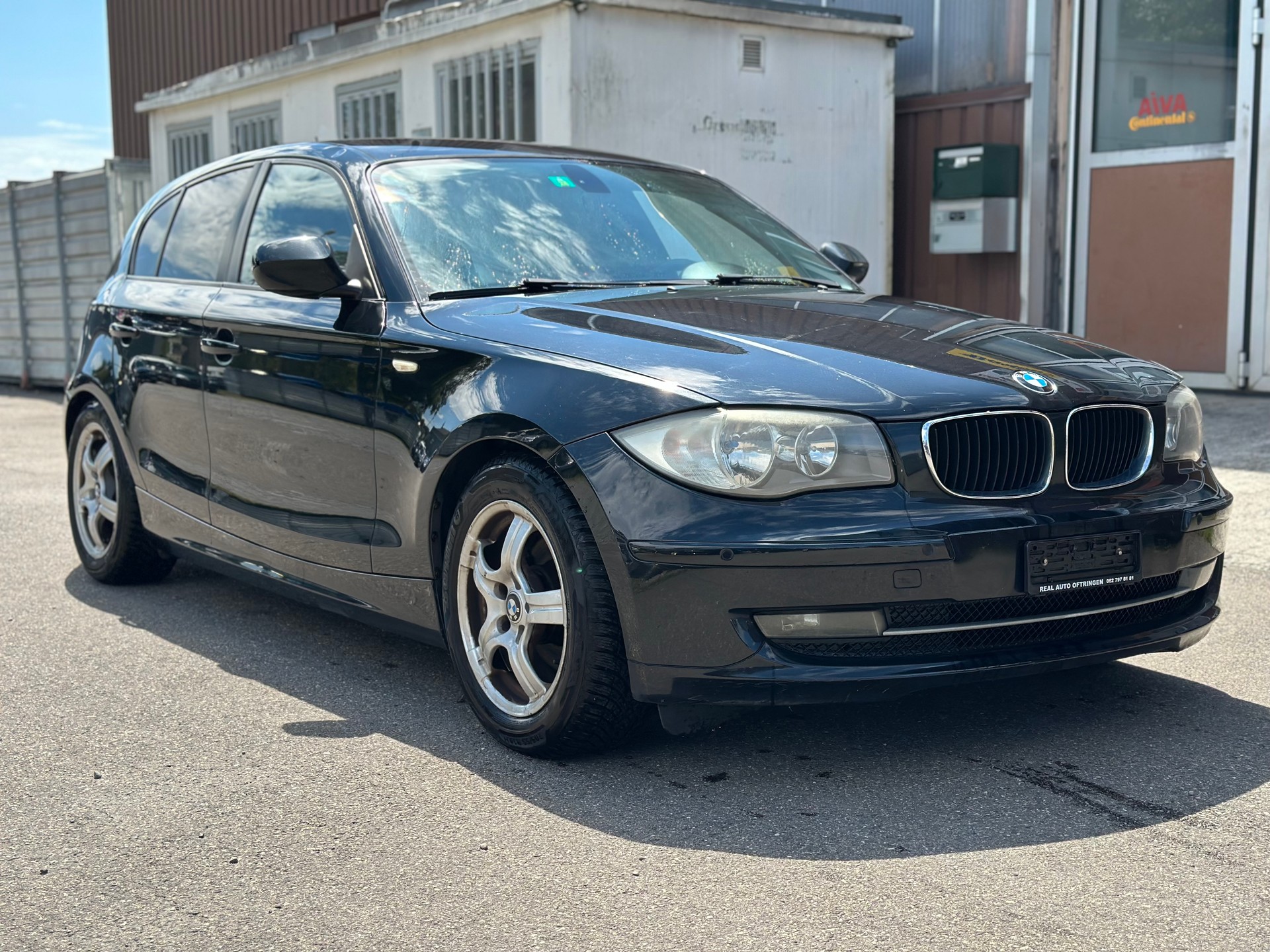BMW 116i-image-0