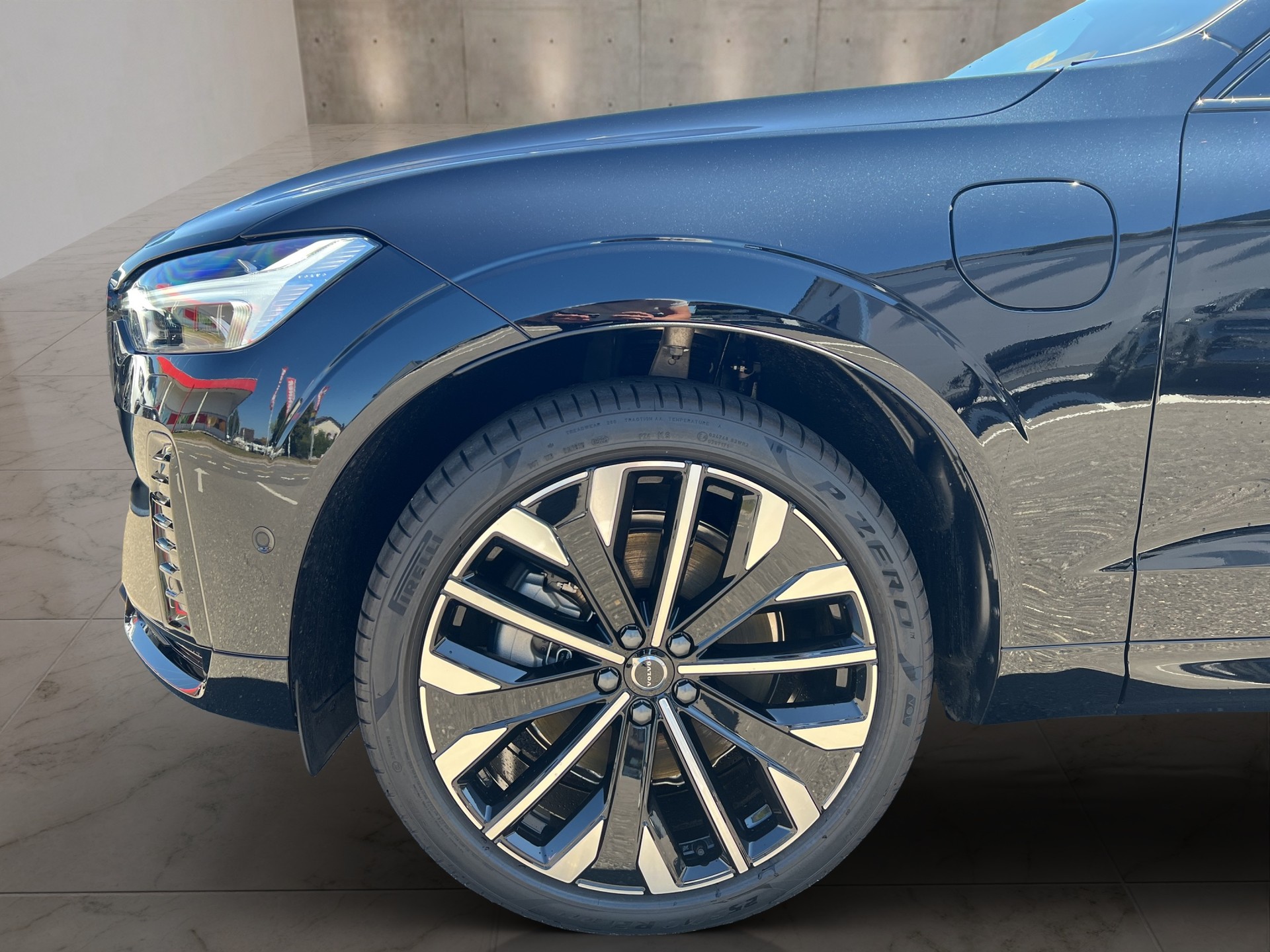 VOLVO XC60 2.0 T8 TE Ultra Dark eAWD-image-8
